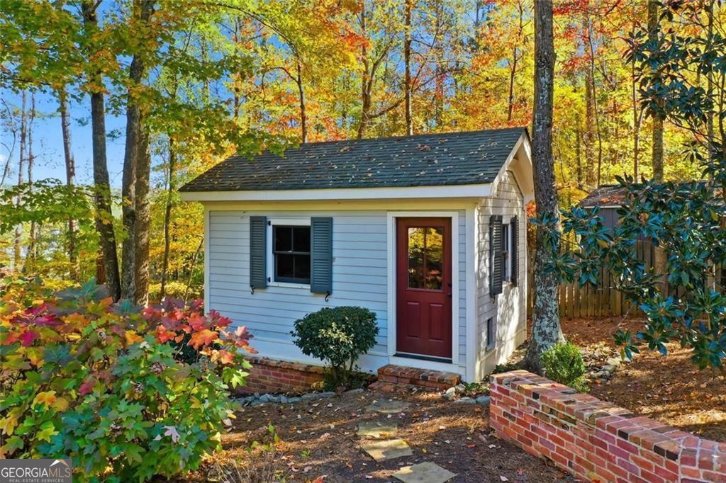 Kennesaw, Georgia, 30152, United States, 5 Bedrooms Bedrooms, ,3 BathroomsBathrooms,Residential,For Sale,1988783