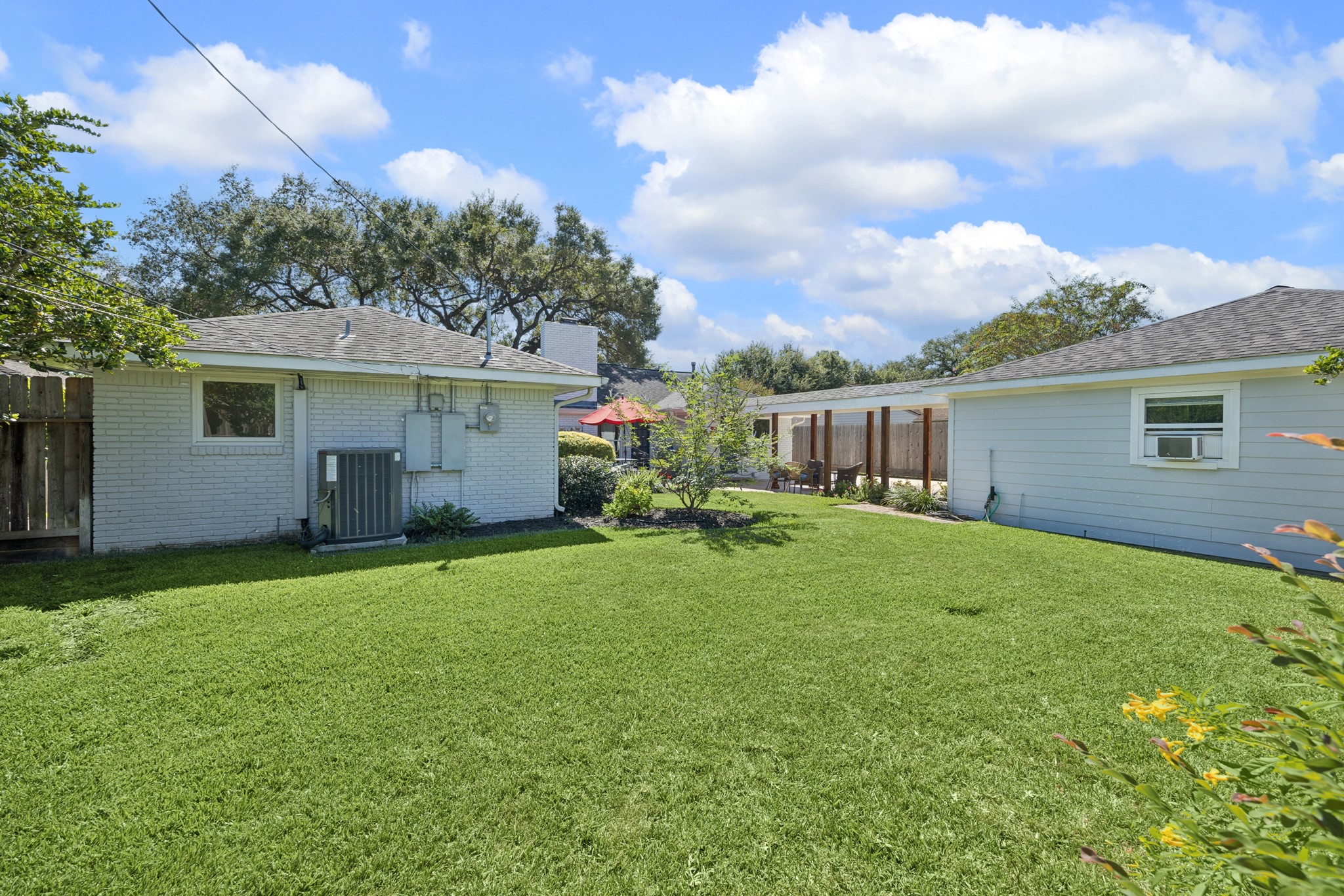  4318 Stillbrooke Drive - 物件實景