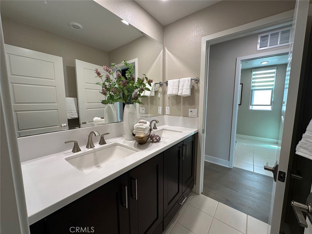 Irvine, California, 92618, United States, 3 Bedrooms Bedrooms, ,4 BathroomsBathrooms,Residential,For Sale,1987840