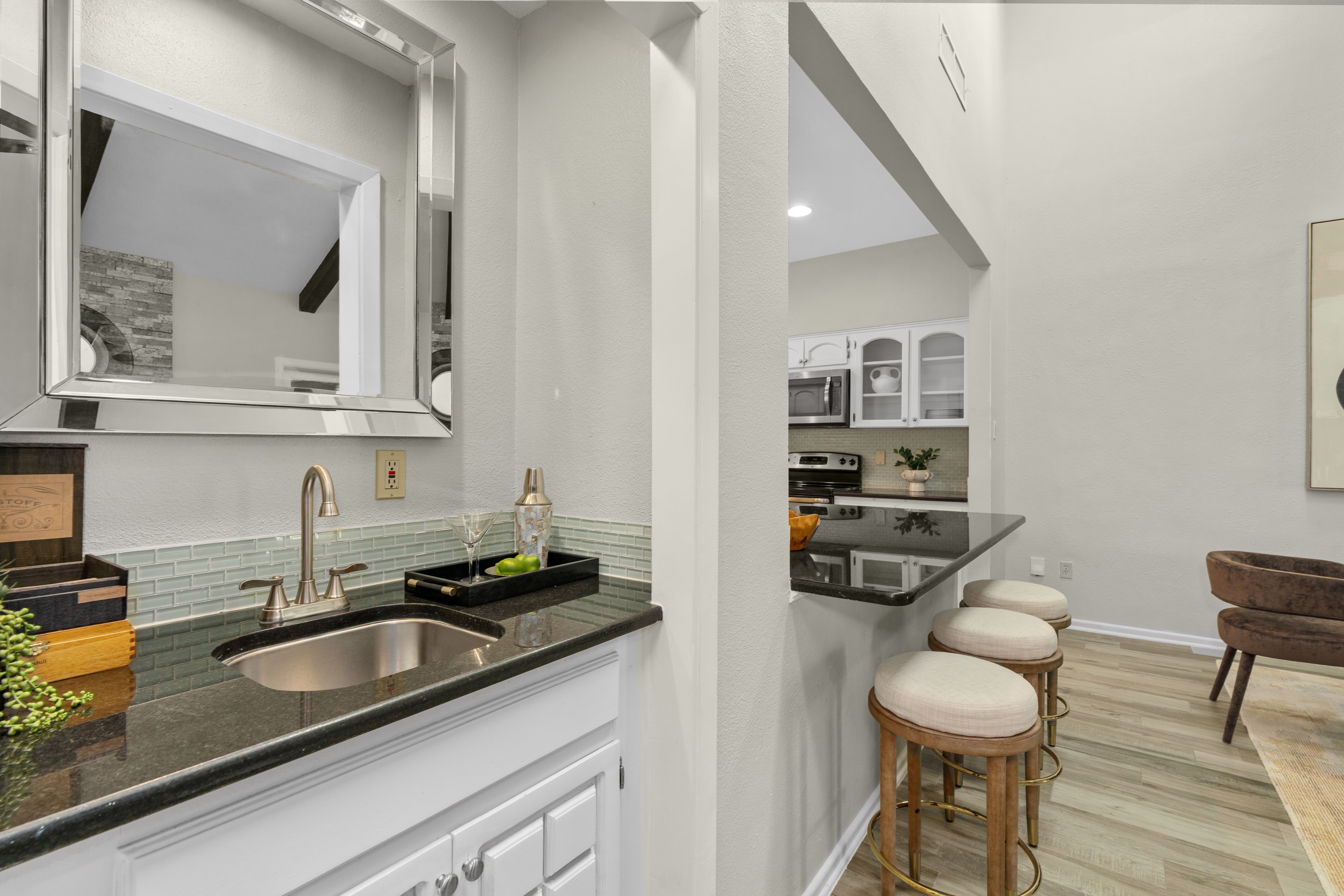  Refined Townhome in Alamo Heights - 物件實景
