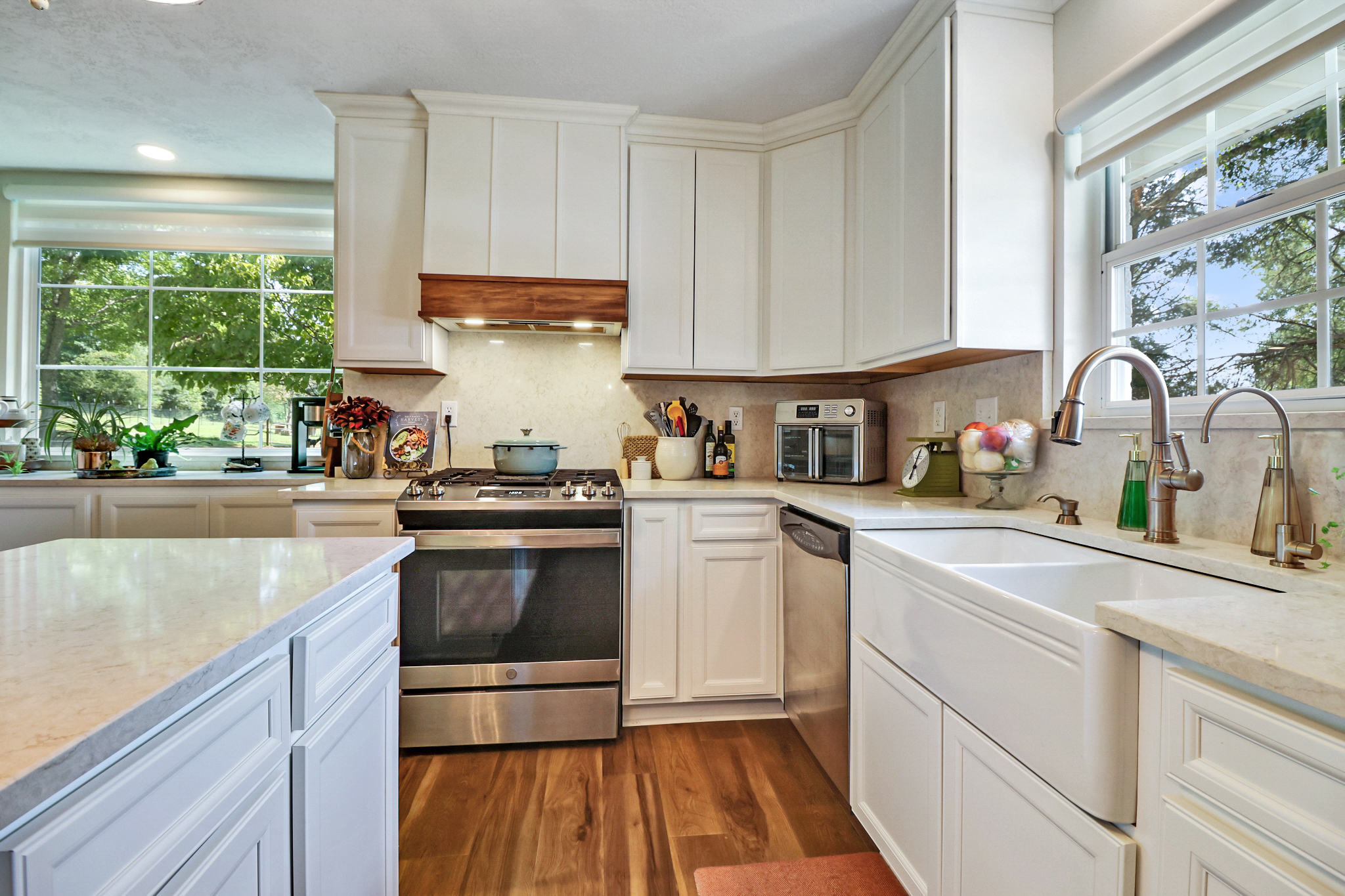 Rockwood, Tennessee, 37854, United States, 4 Bedrooms Bedrooms, ,3 BathroomsBathrooms,Residential,For Sale,2011403