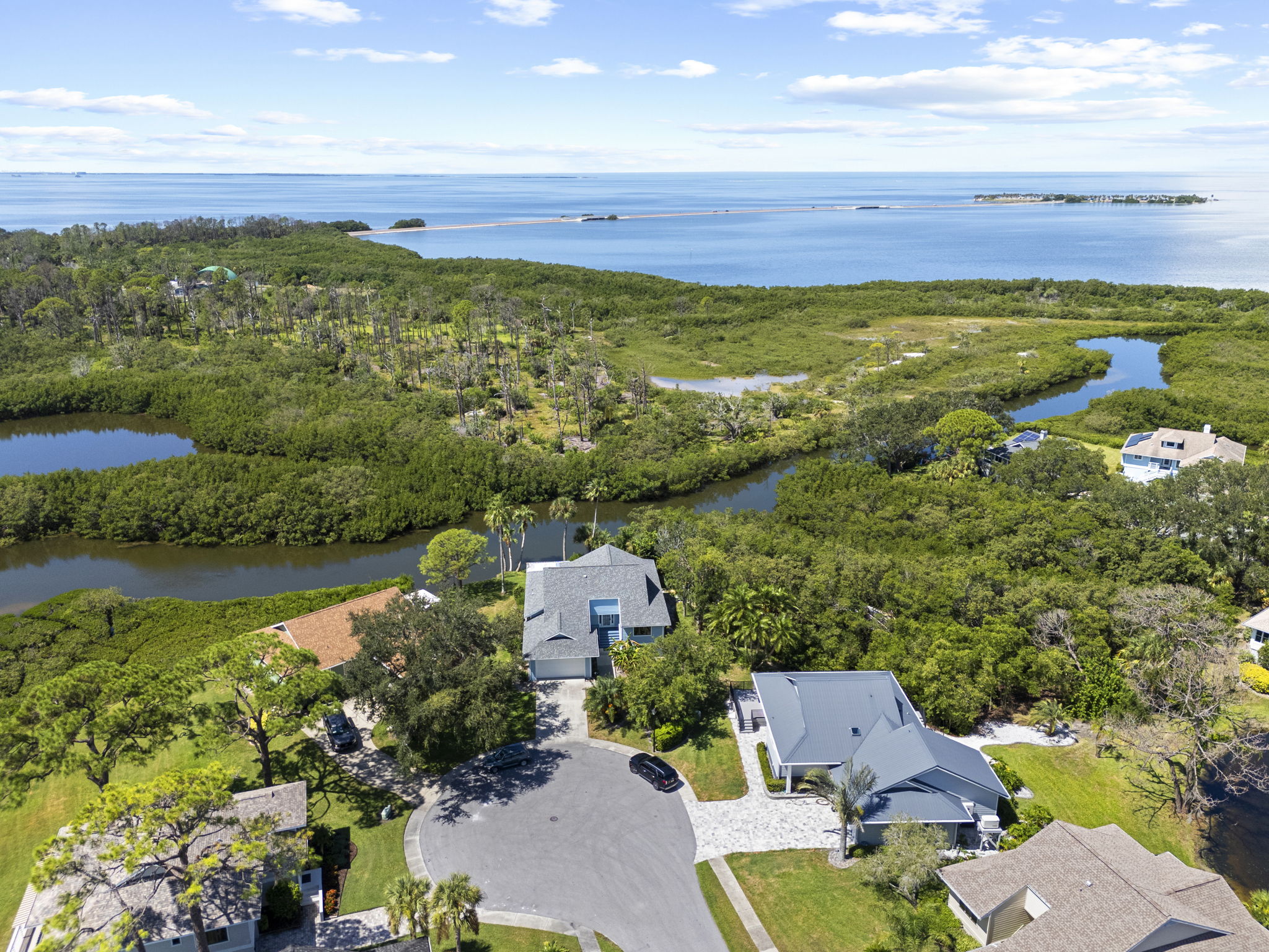 Tarpon Springs, Florida, 34689, United States, 3 Bedrooms Bedrooms, ,2 BathroomsBathrooms,Residential,For Sale,1976239