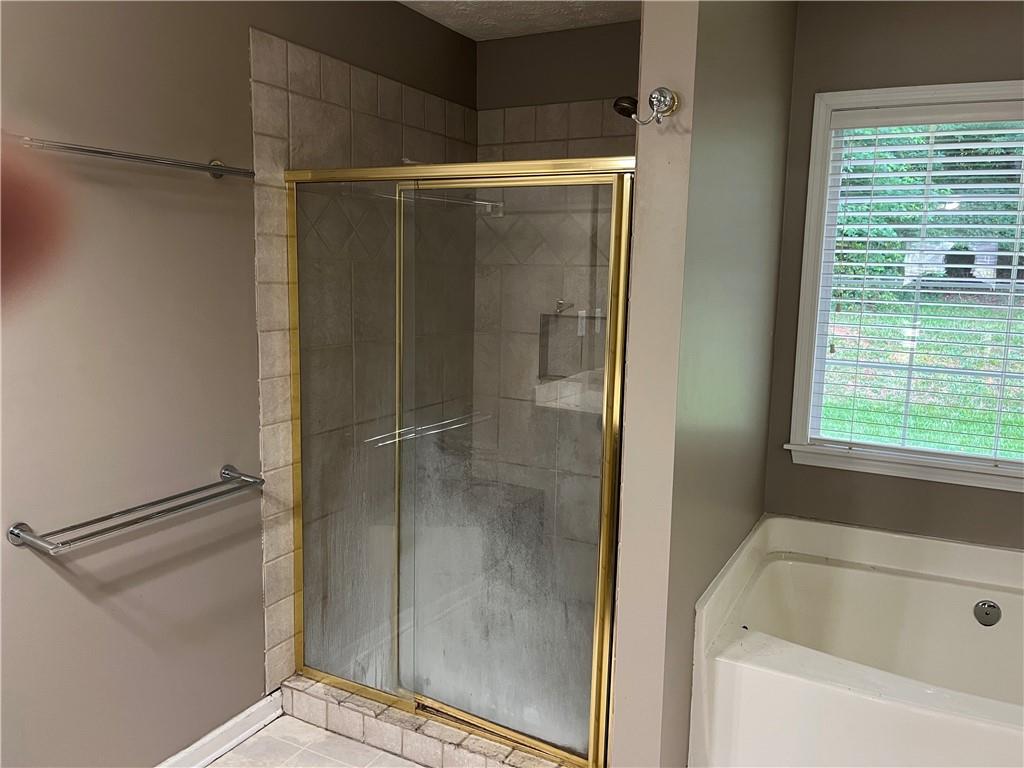 Suwanee, Georgia, 30024, United States, 3 Bedrooms Bedrooms, ,2 BathroomsBathrooms,Residential,For Sale,1877233