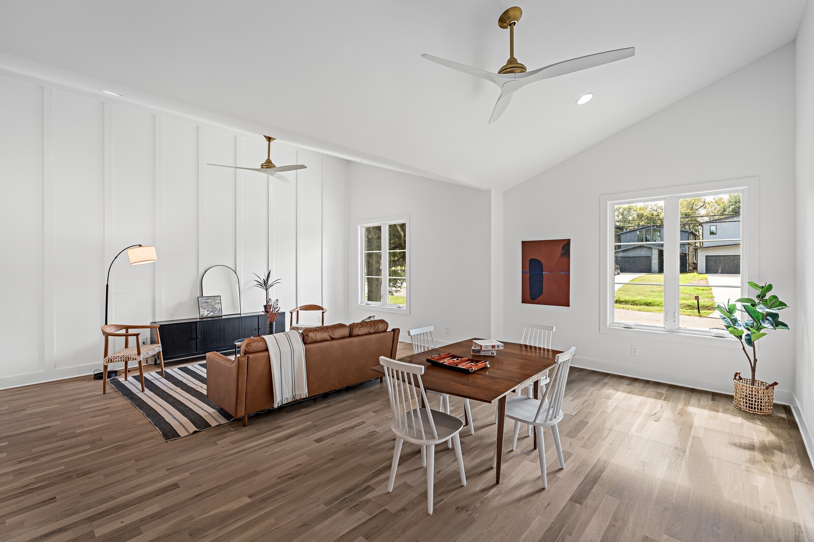 Nashville, Tennessee, 37206, United States, 4 Bedrooms Bedrooms, ,7 BathroomsBathrooms,Residential,For Sale,1989518