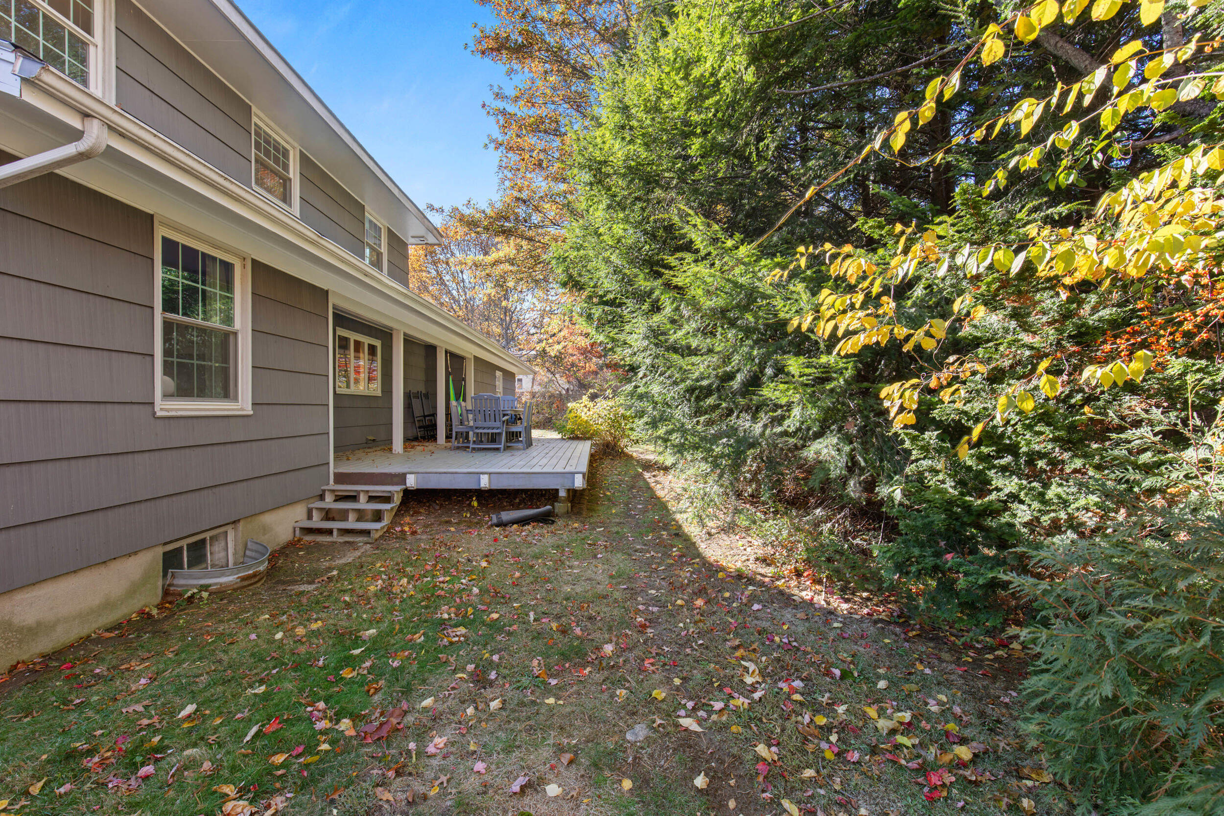 Portland, Maine, 04103, United States, 4 Bedrooms Bedrooms, ,2 BathroomsBathrooms,Residential,For Sale,1988552