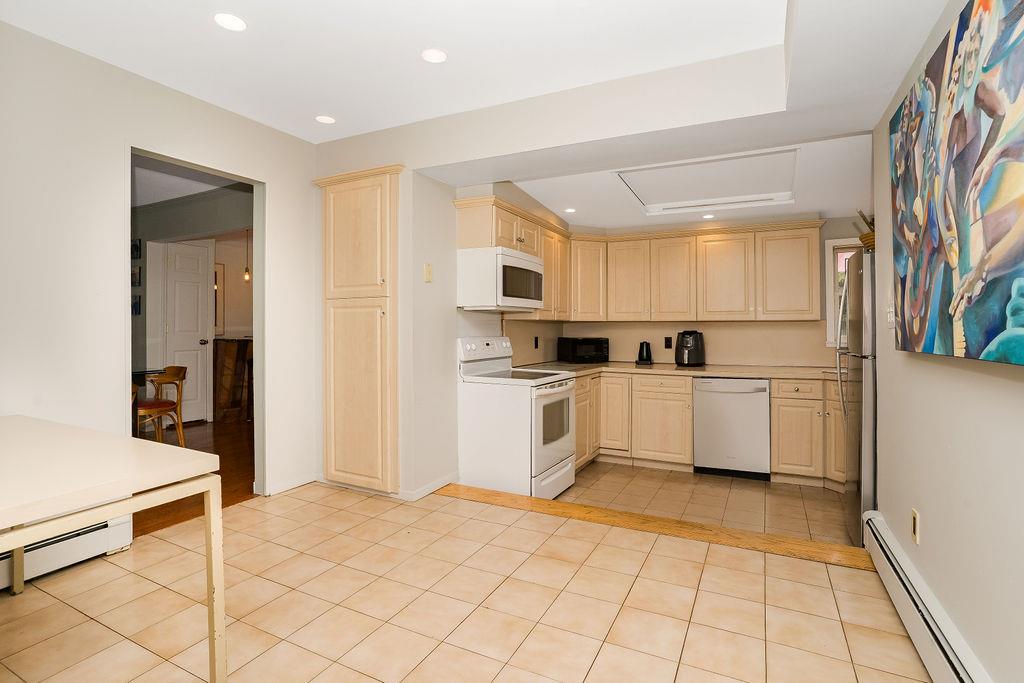 Oceanside, New York, 11572, United States, 3 Bedrooms Bedrooms, ,3 BathroomsBathrooms,Residential,For Sale,1908521