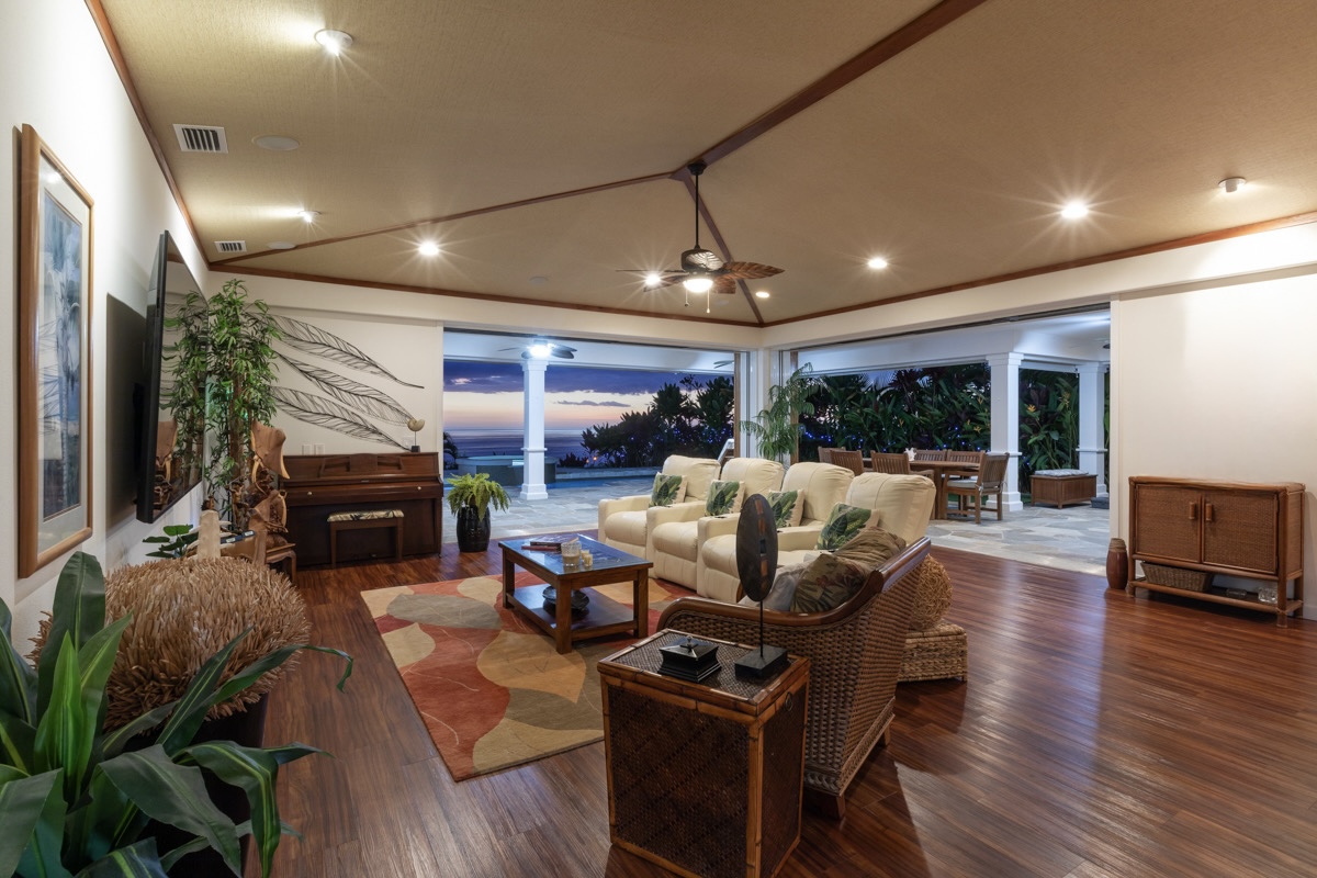 Kailua-Kona, Hawaii, 96740, United States, 3 Bedrooms Bedrooms, ,4 BathroomsBathrooms,Residential,For Sale,1908739