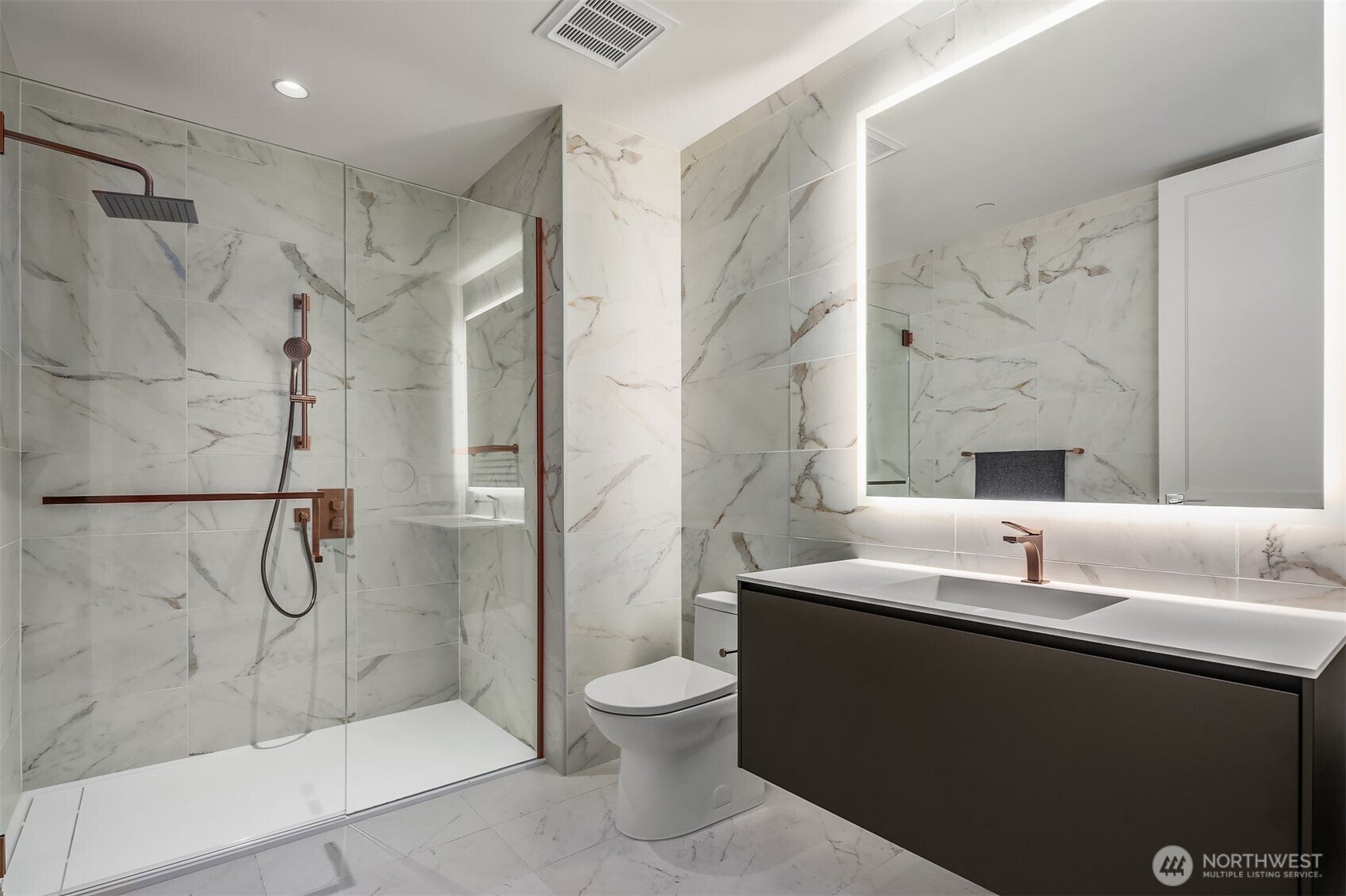 Bellevue, Washington, 98004, United States, 3 Bedrooms Bedrooms, ,3 BathroomsBathrooms,Residential,For Sale,1850134