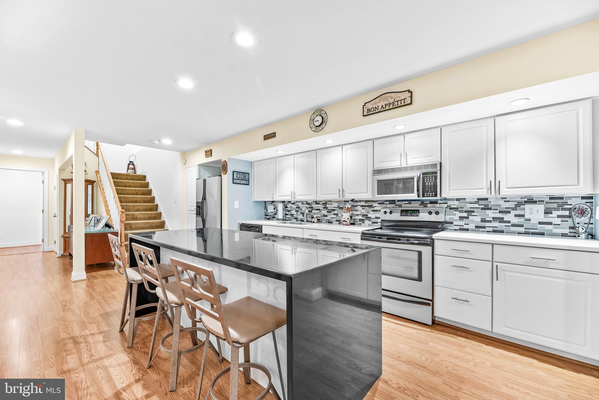 Huntingtown, Maryland, 20639, United States, 5 Bedrooms Bedrooms, ,5 BathroomsBathrooms,Residential,For Sale,1855794