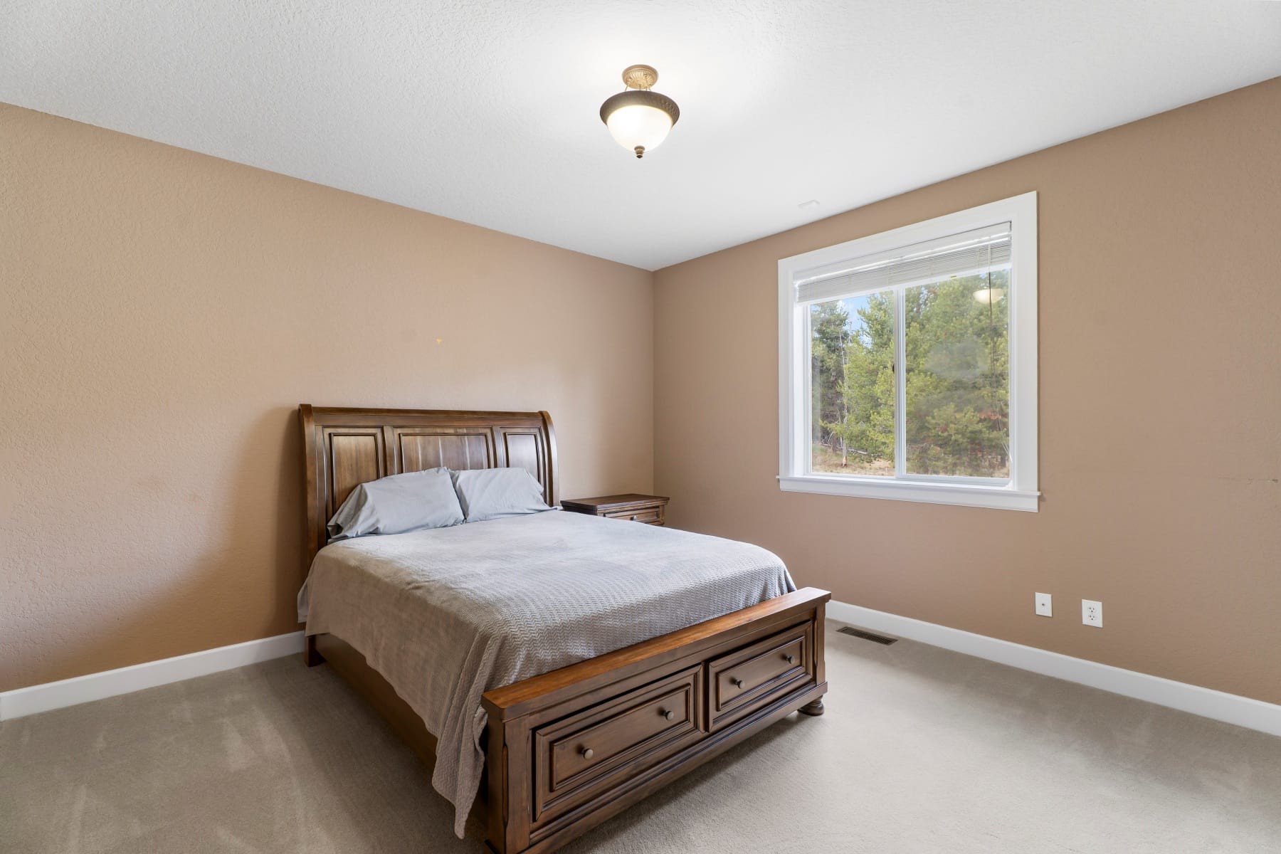  17045 Shawnee Circle Bend, OR 97707 - 物件實景