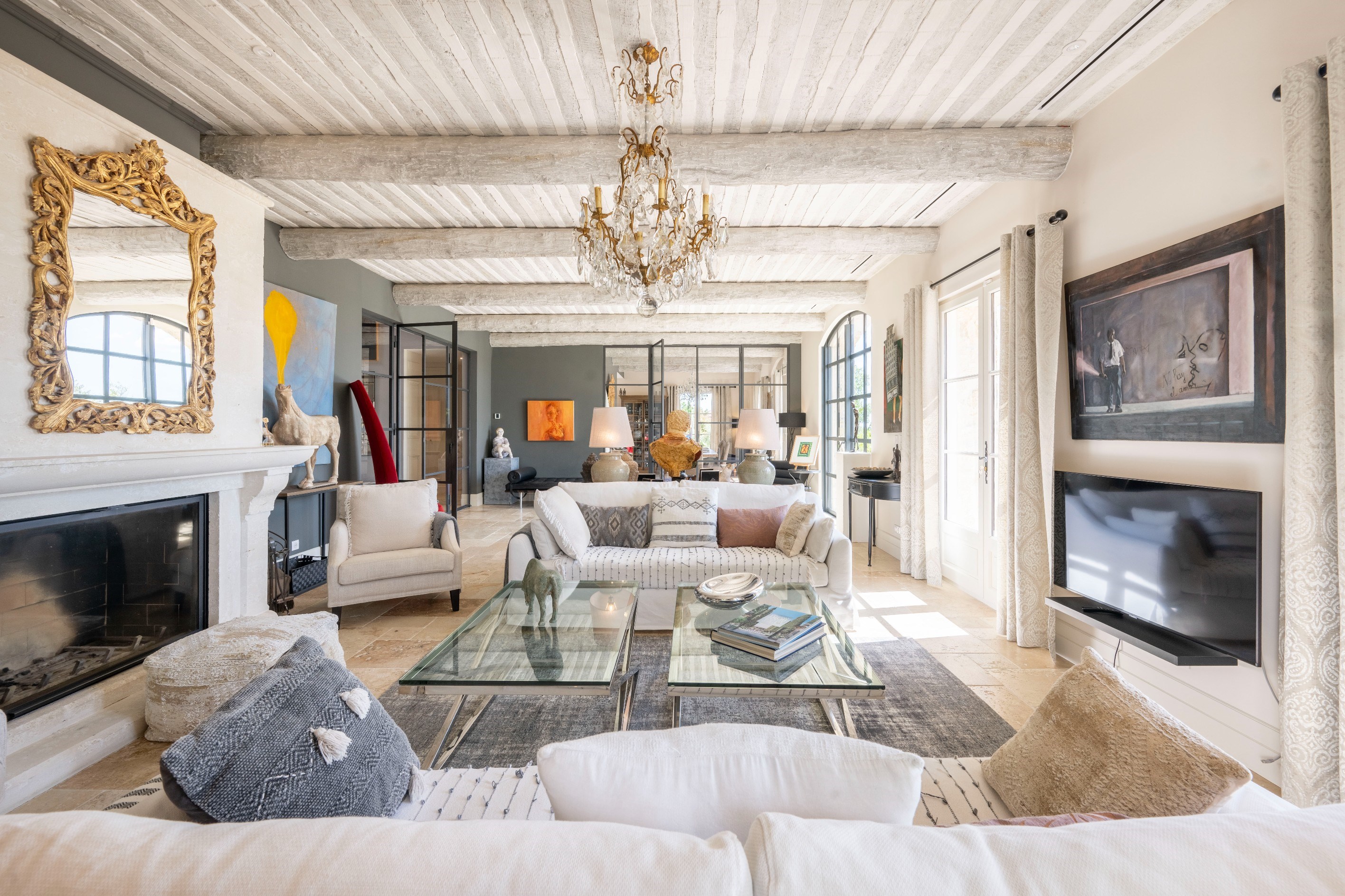 Exquisite stone bastide with panoramic views near Terre Blanche golf in Tourret… - 物件實景