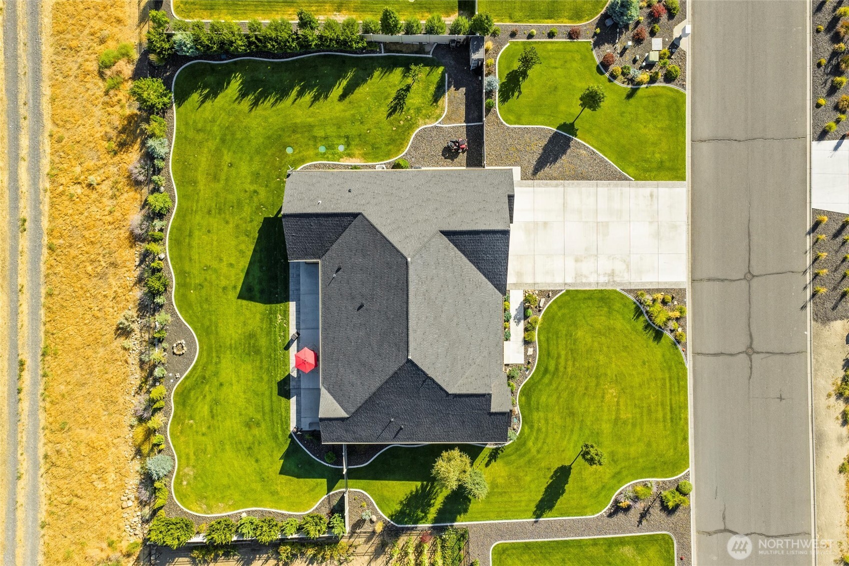 Moses Lake, Washington, 98837, United States, 3 Bedrooms Bedrooms, ,2 BathroomsBathrooms,Residential,For Sale,2002920