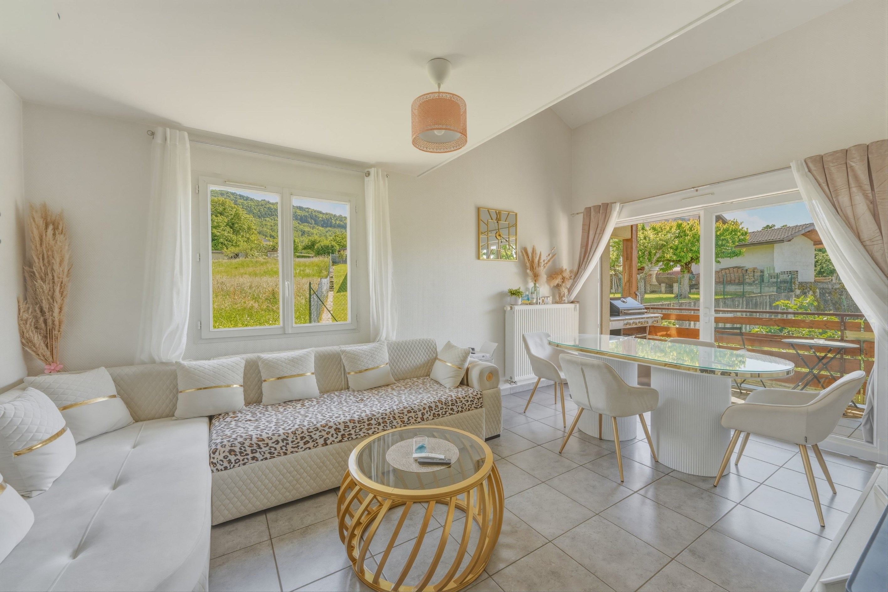  duplex apartment located on the top floor of a small residence in Lugrin - 物件實景
