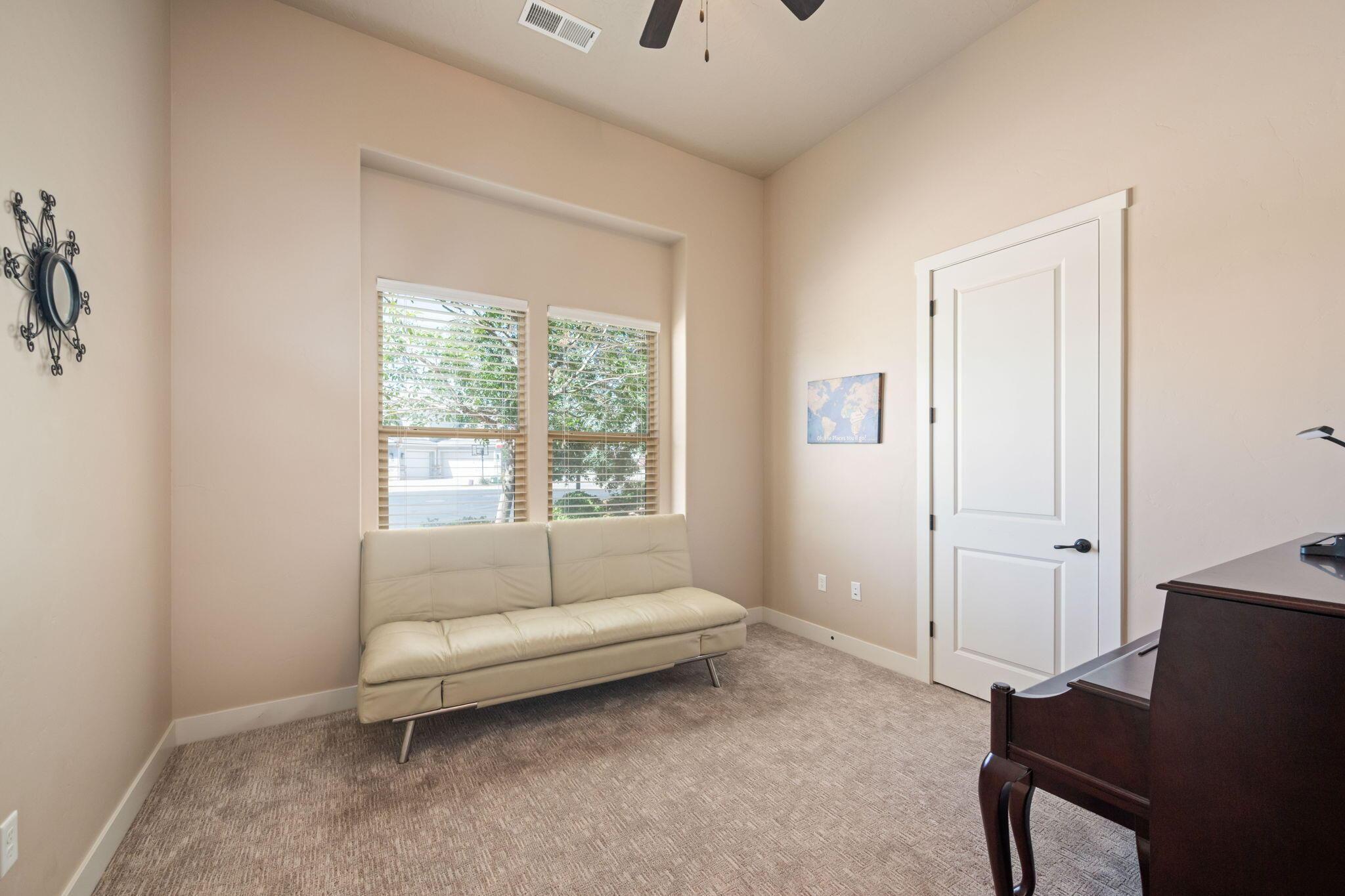 St George, Utah, 84790, United States, 6 Bedrooms Bedrooms, ,4 BathroomsBathrooms,Residential,For Sale,1981692