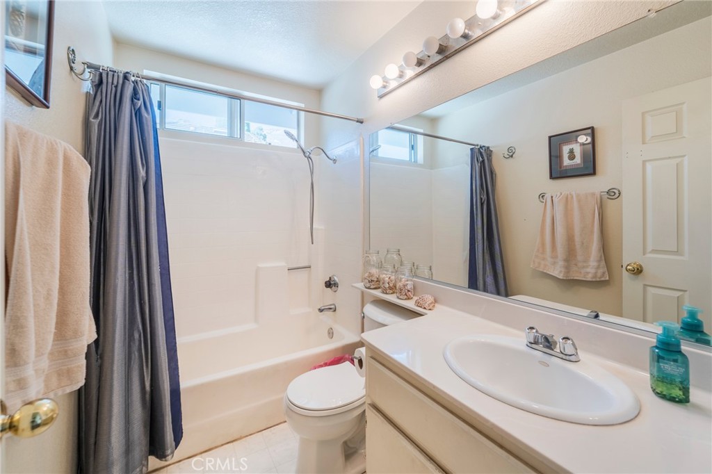 Riverside, California, 92503, United States, 3 Bedrooms Bedrooms, ,3 BathroomsBathrooms,Residential,For Sale,1906100