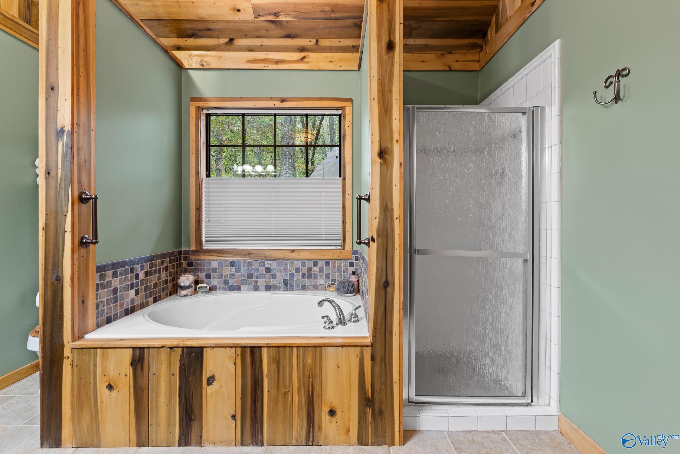 Mentone, Alabama, 35984, United States, 3 Bedrooms Bedrooms, ,1 BathroomBathrooms,Residential,For Sale,1978714