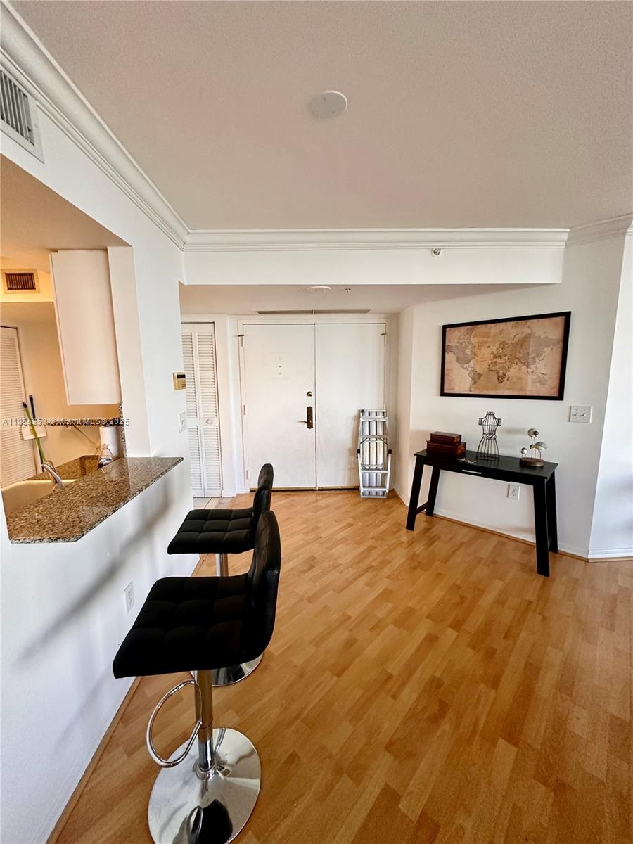 Miami Beach, Florida, 33141, United States, 2 Bedrooms Bedrooms, ,2 BathroomsBathrooms,Residential,For Sale,1911662