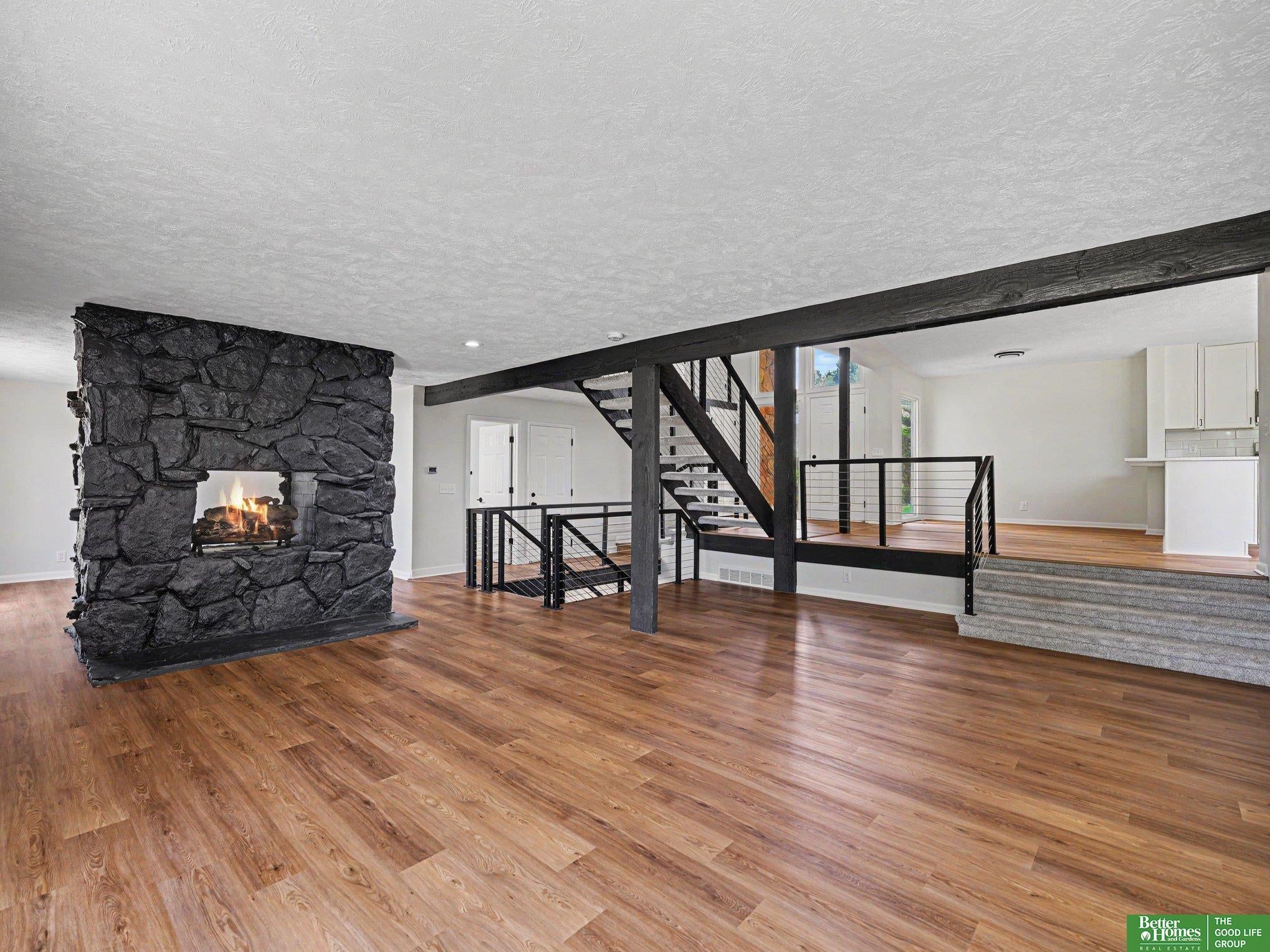 153rd Cir, Omaha, NE 68154