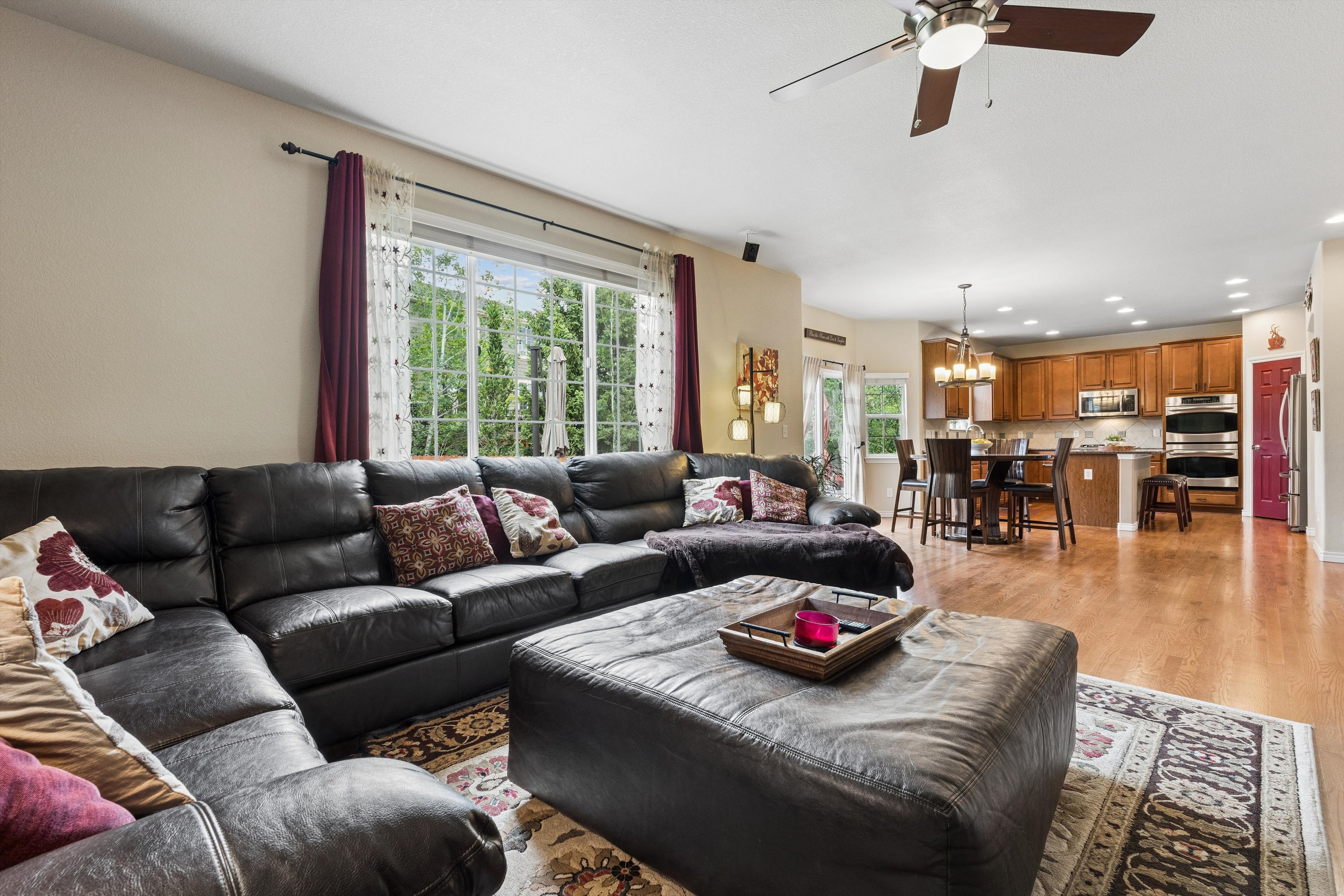  Beautiful Home is Vista Pointe - 物件實景