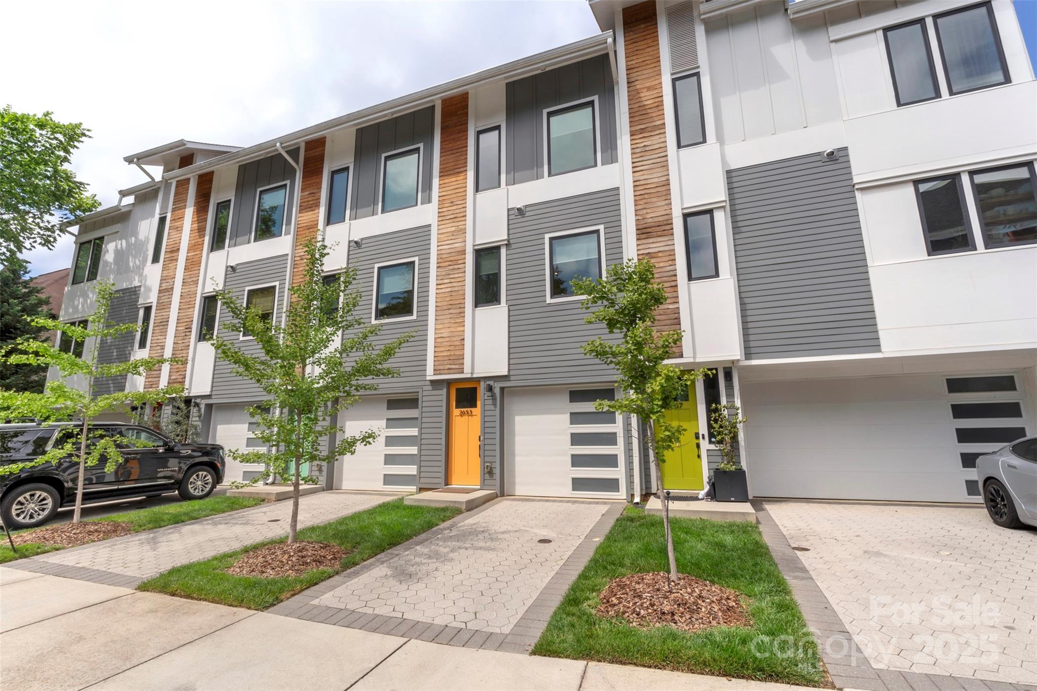 Charlotte, North Carolina, 28205, United States, 3 Bedrooms Bedrooms, ,3 BathroomsBathrooms,Residential,For Sale,1837660