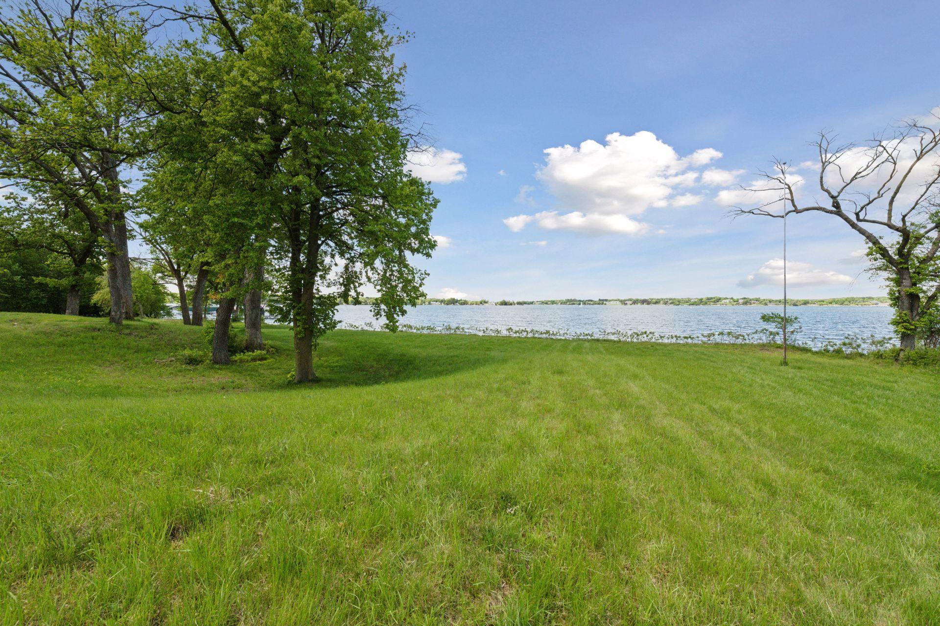 Wayzata, Minnesota, 55391, United States, 5 Bedrooms Bedrooms, ,4 BathroomsBathrooms,Residential,For Sale,1913709