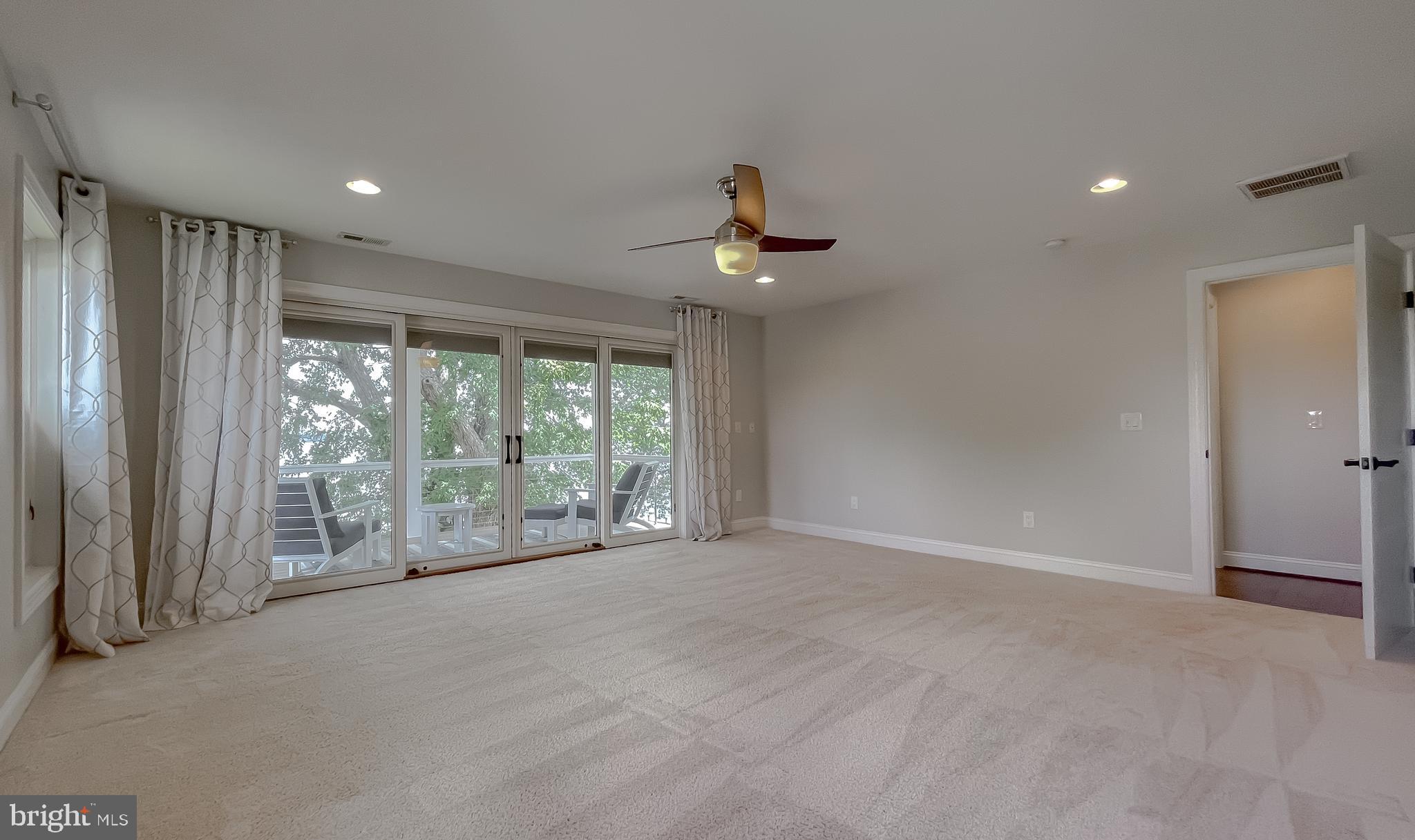 Hollywood, Maryland, 20636, United States, 5 Bedrooms Bedrooms, ,5 BathroomsBathrooms,Residential,For Sale,1914184