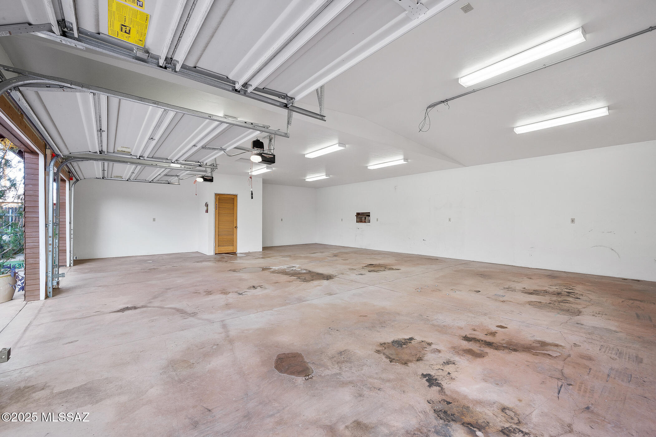 Tucson, Arizona, 85716, United States, 4 Bedrooms Bedrooms, ,4 BathroomsBathrooms,Residential,For Sale,1994782