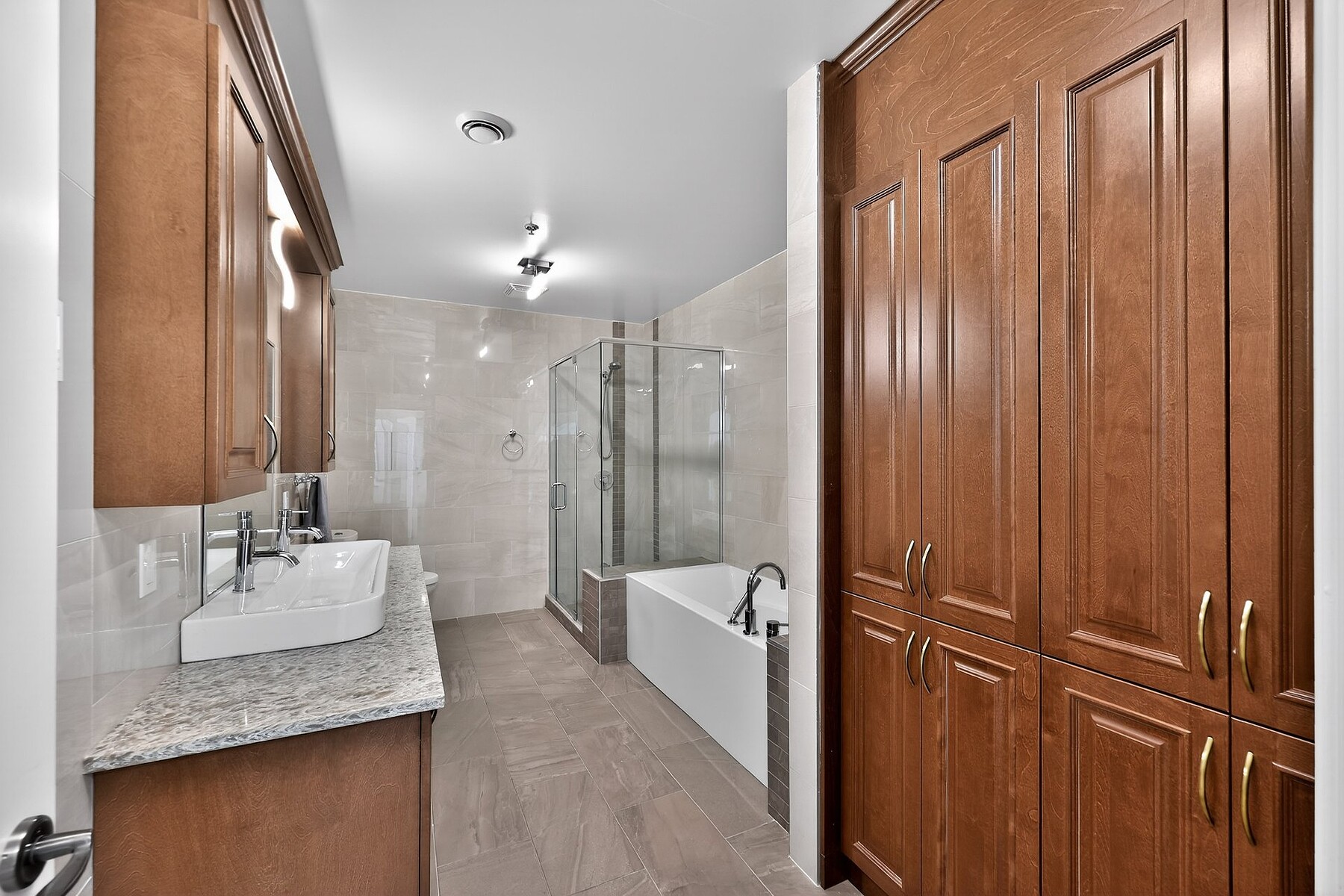  Sainte-Dorothée, Laval - 物件實景