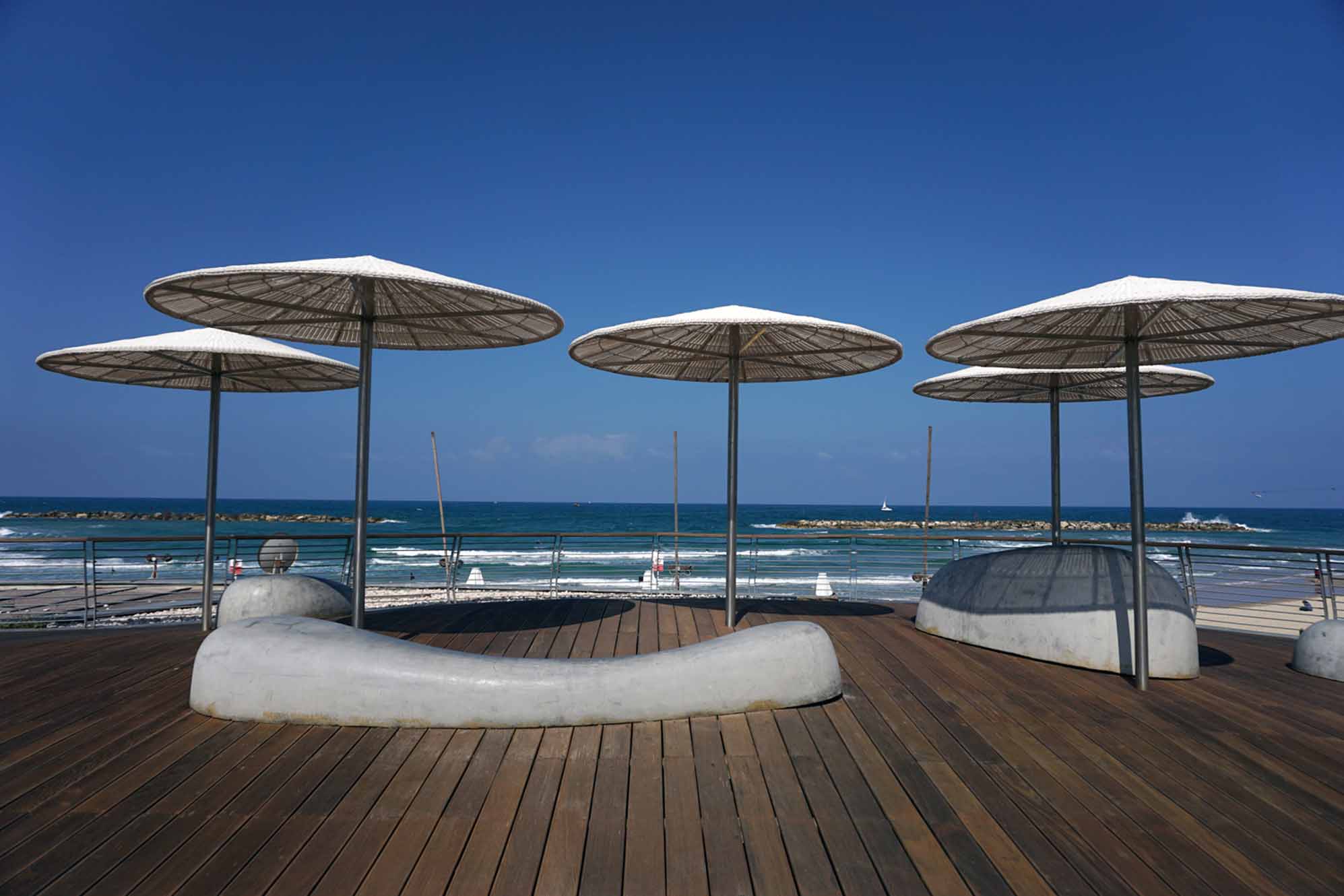  Exclusive Coastal Living in a Boutique Residence - 物件實景