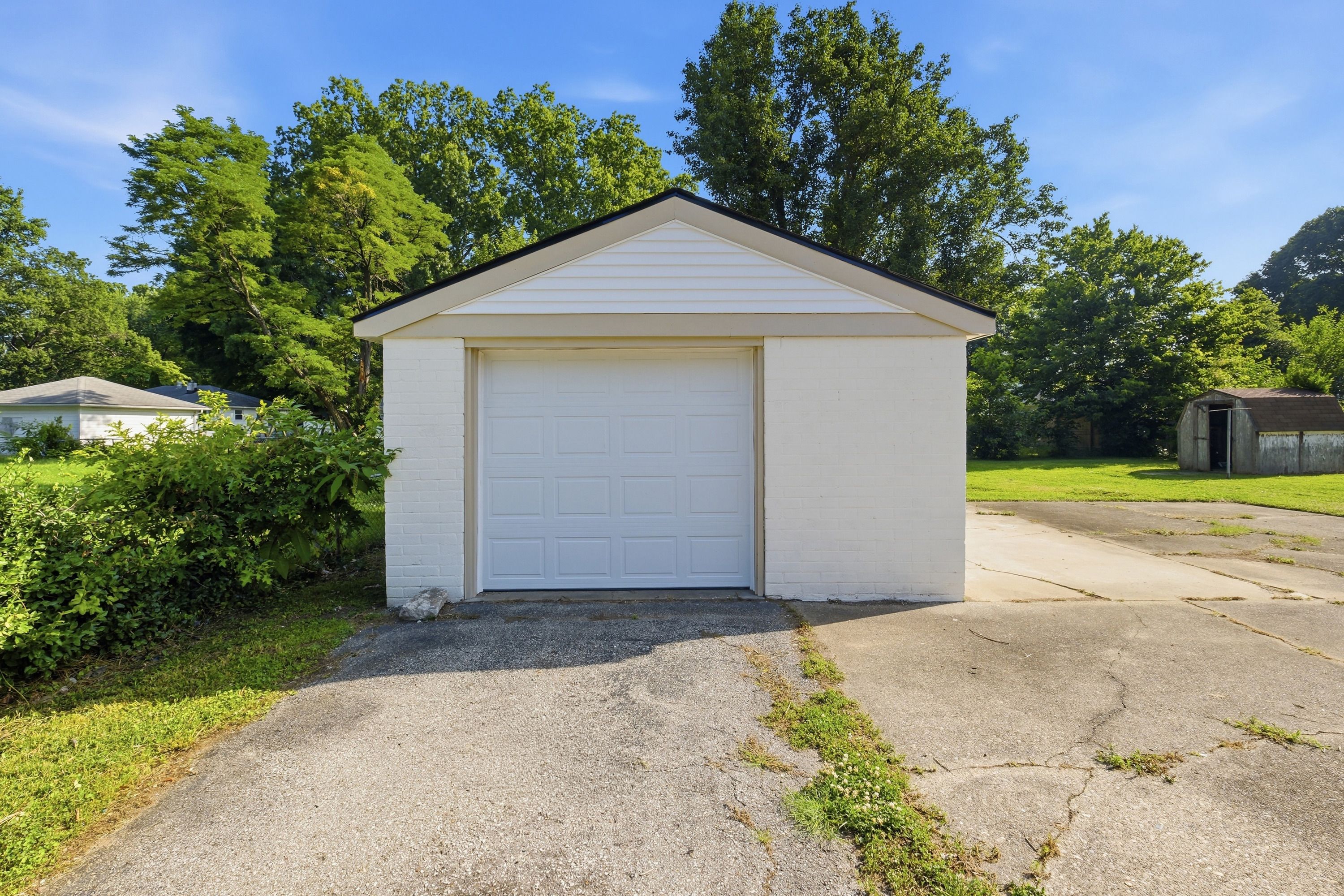  2209 Peaslee Road, Louisville, KY 40216 - 物件實景