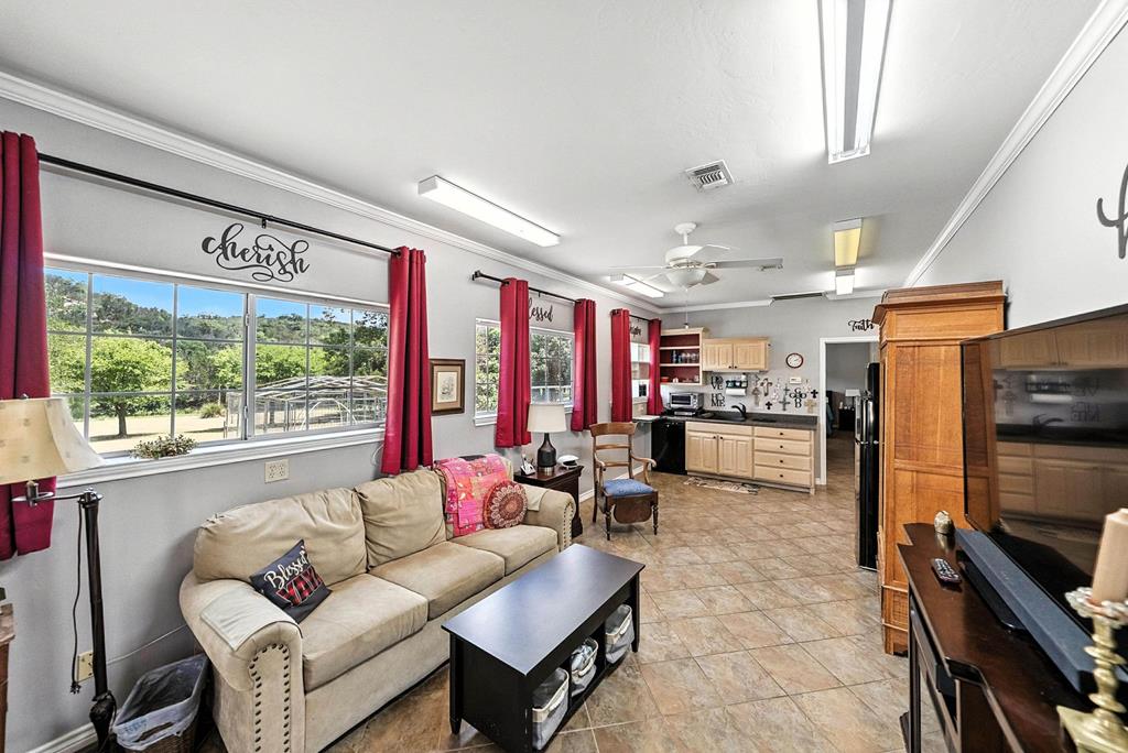 Kerrville, Texas, 78028, United States, 4 Bedrooms Bedrooms, ,4 BathroomsBathrooms,Residential,For Sale,1710846