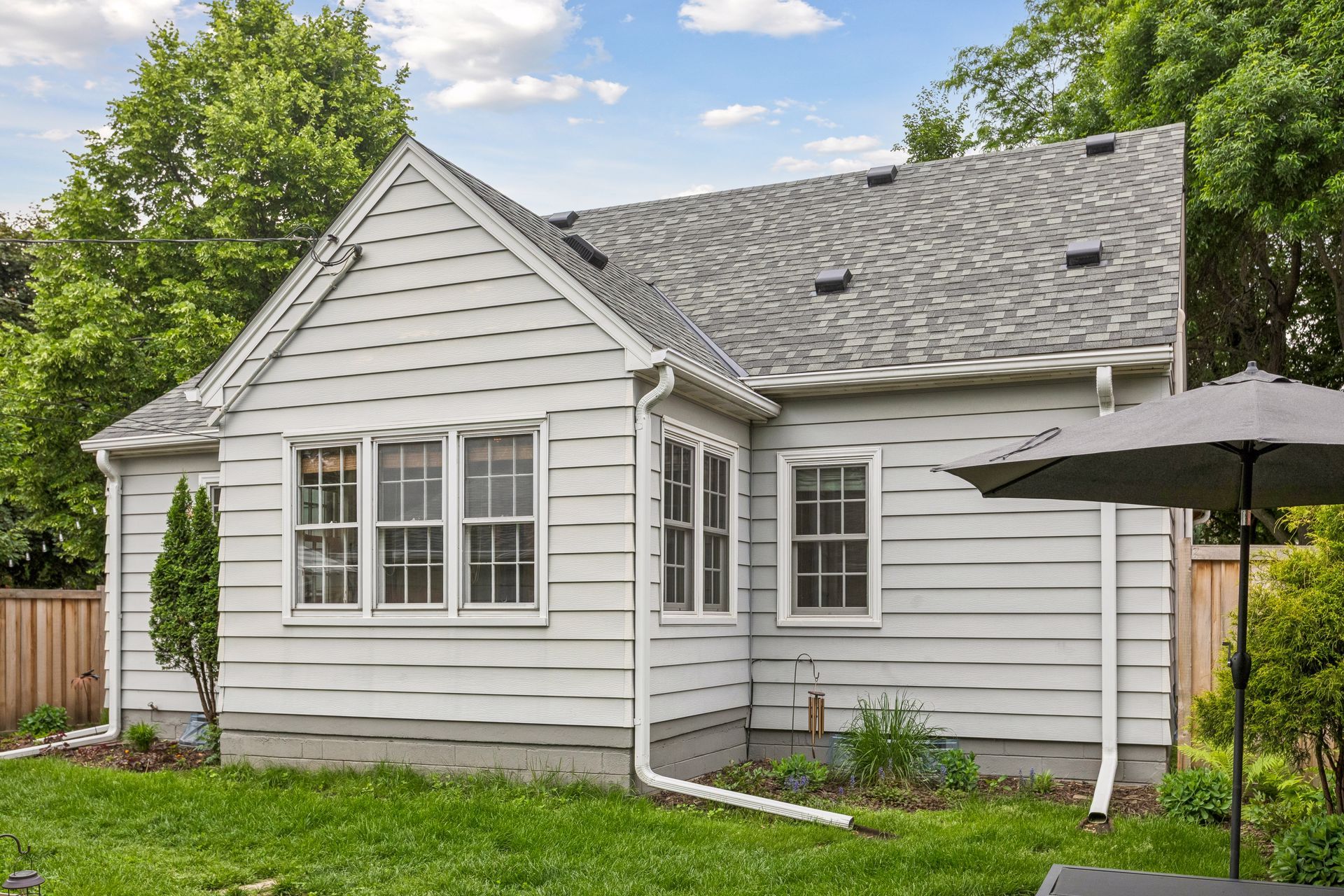 Thoughtfully Updated Falcon Heights Home Near Como Park - 物件實景
