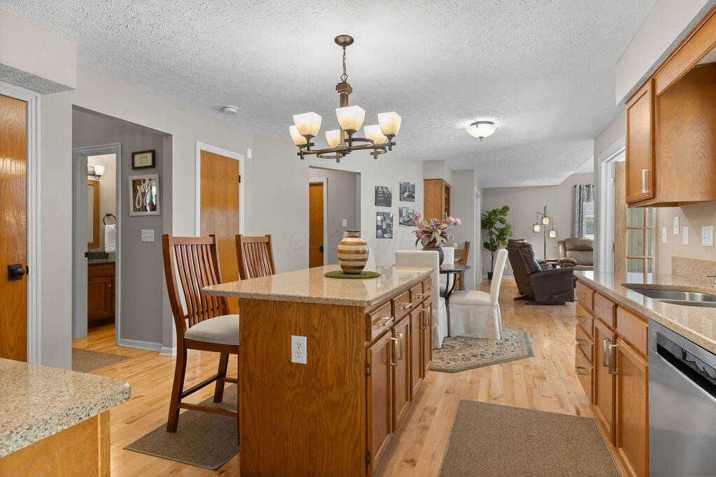 Dublin, Ohio, 43016, United States, 3 Bedrooms Bedrooms, ,3 BathroomsBathrooms,Residential,For Sale,1950814