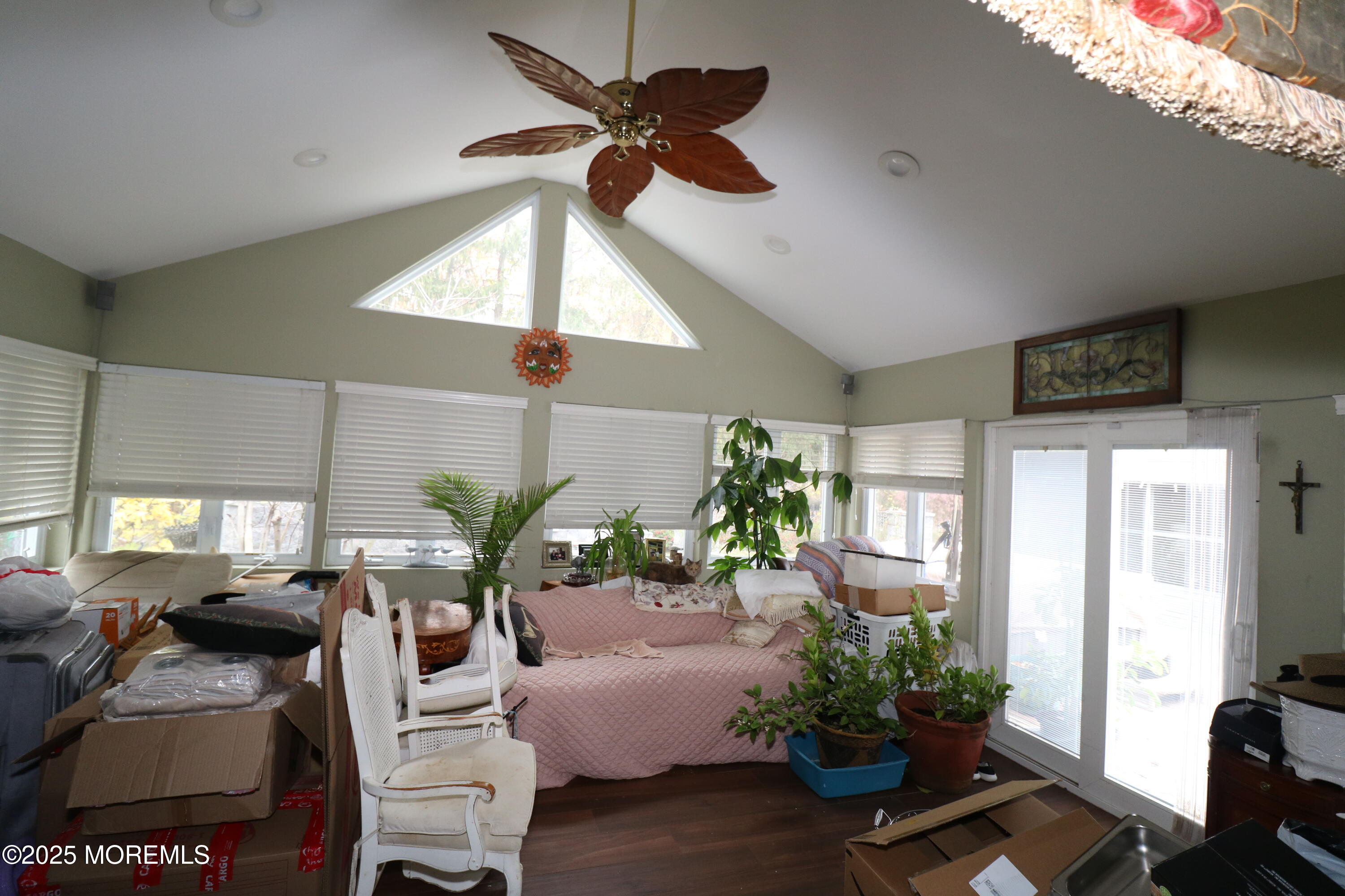 Aberdeen, New Jersey, 07747, United States, 3 Bedrooms Bedrooms, ,2 BathroomsBathrooms,Residential,For Sale,1992431