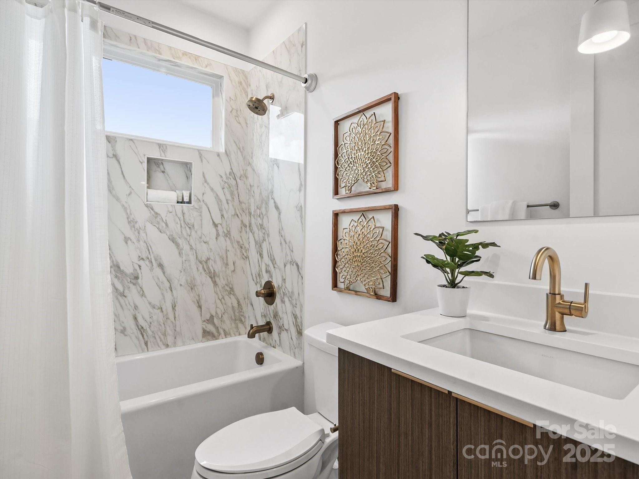 Charlotte, North Carolina, 28205, United States, 3 Bedrooms Bedrooms, ,3 BathroomsBathrooms,Residential,For Sale,1837660