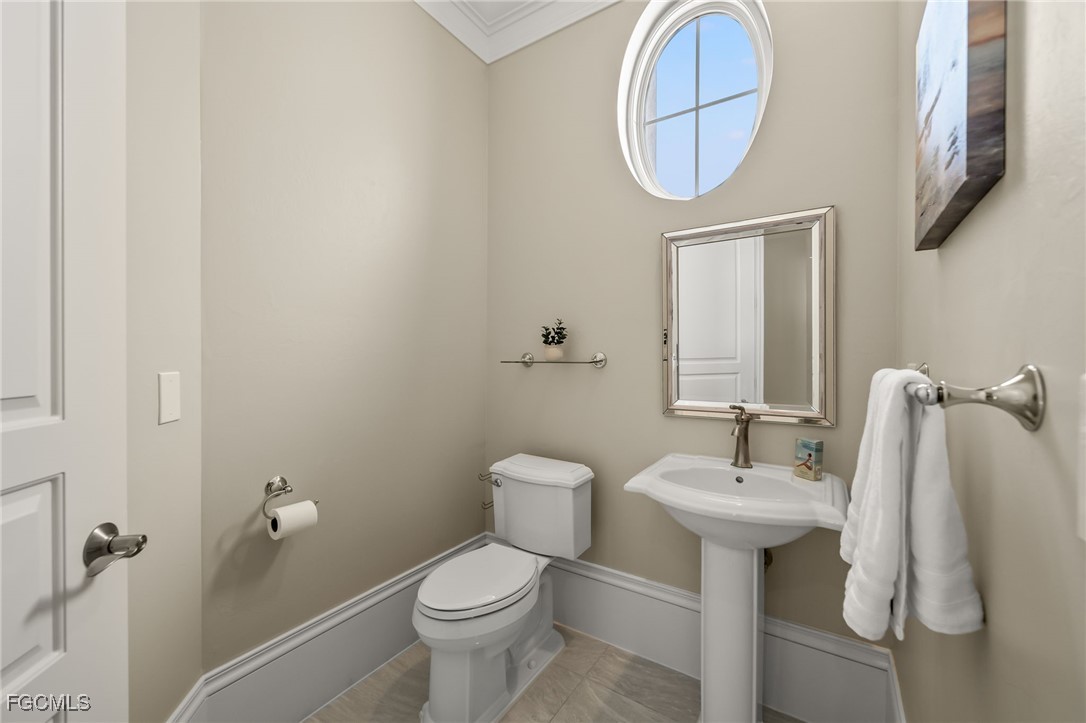 Cape Coral, Florida, 33914, United States, 5 Bedrooms Bedrooms, ,6 BathroomsBathrooms,Residential,For Sale,1998017