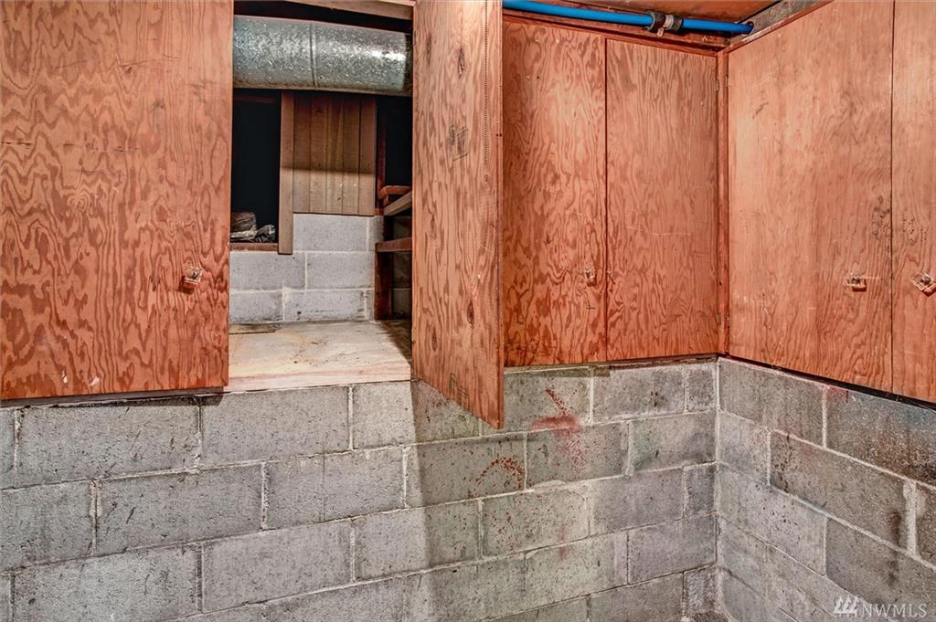 8911 20th Ave NE, Seattle, Washington, 98115, United States, 2 Bedrooms Bedrooms, ,1 BathroomBathrooms,Residential,For Sale,8911 20th Ave NE,1462257