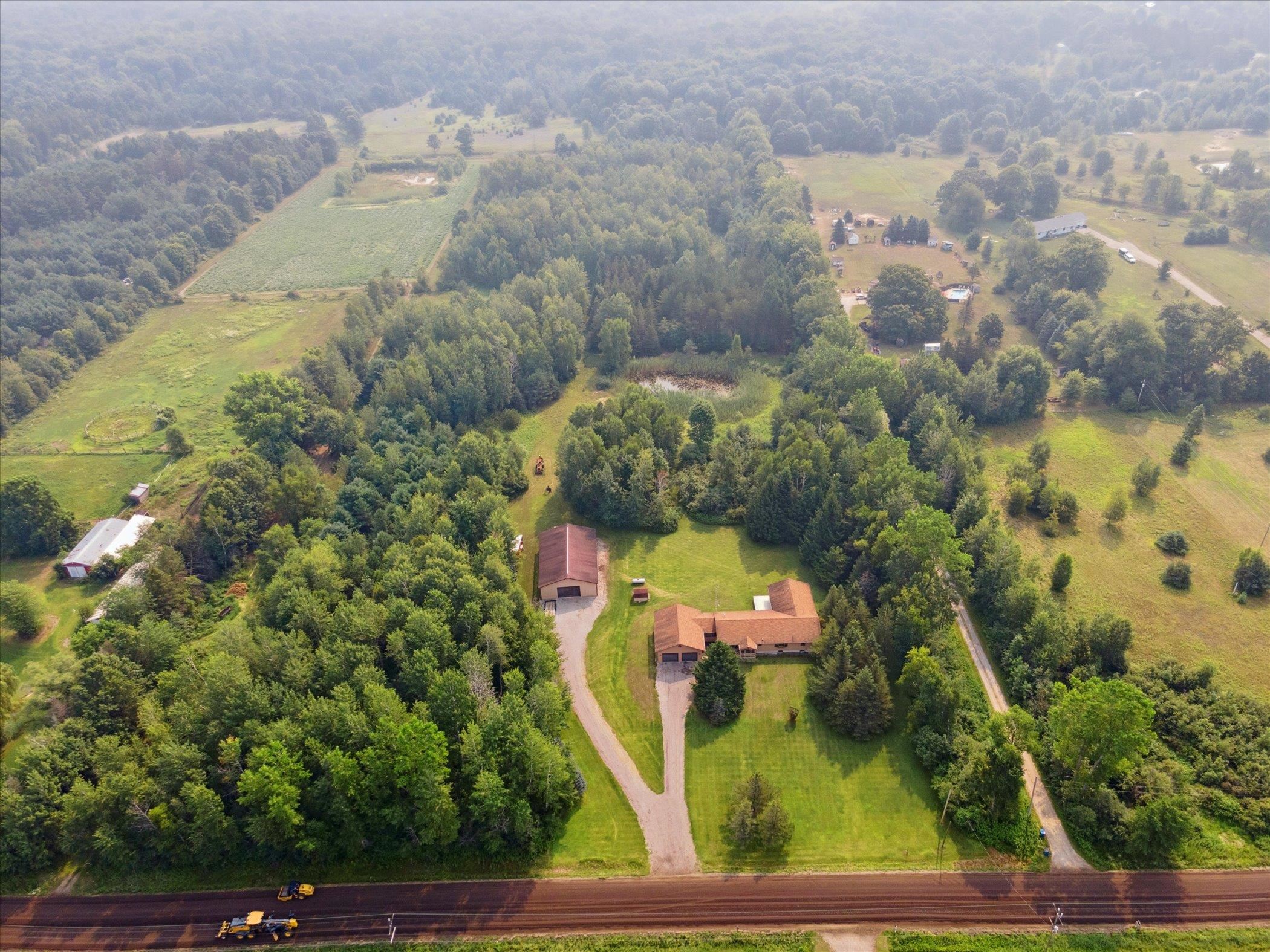 Midland, Michigan, 48640, United States, 3 Bedrooms Bedrooms, ,3 BathroomsBathrooms,Residential,For Sale,1975279