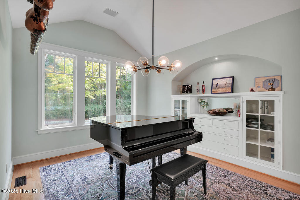 Wilmington, North Carolina, 28411, United States, 5 Bedrooms Bedrooms, ,5 BathroomsBathrooms,Residential,For Sale,1940962