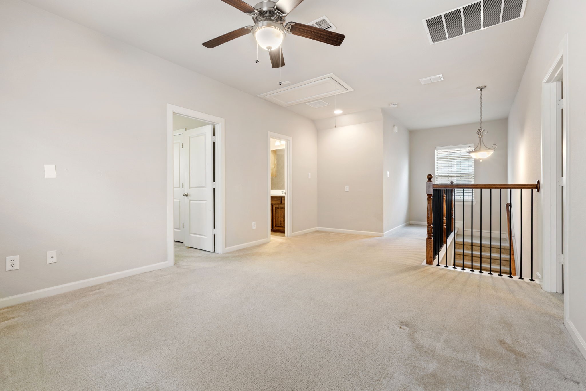 Lewisville, Texas, 75056, United States, 4 Bedrooms Bedrooms, ,3 BathroomsBathrooms,Residential,For Sale,1989126