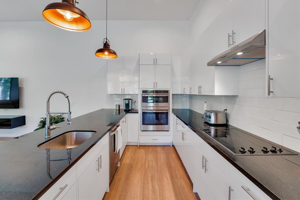 Conroe, Texas, 77303, United States, 3 Bedrooms Bedrooms, ,4 BathroomsBathrooms,Residential,For Sale,1976413