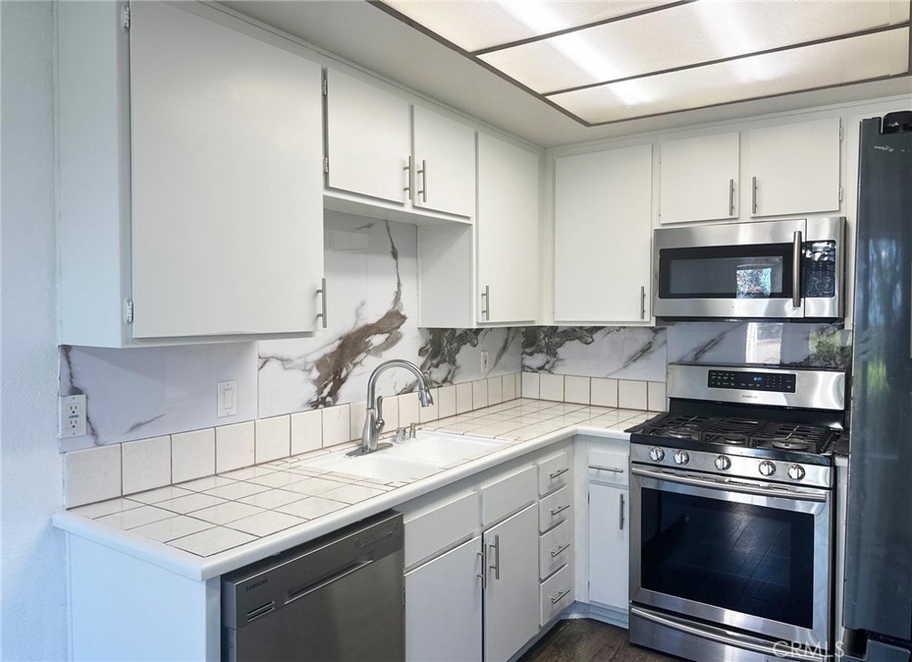 West Covina, California, 91791, United States, 3 Bedrooms Bedrooms, ,1 BathroomBathrooms,Residential,For Sale,1998673