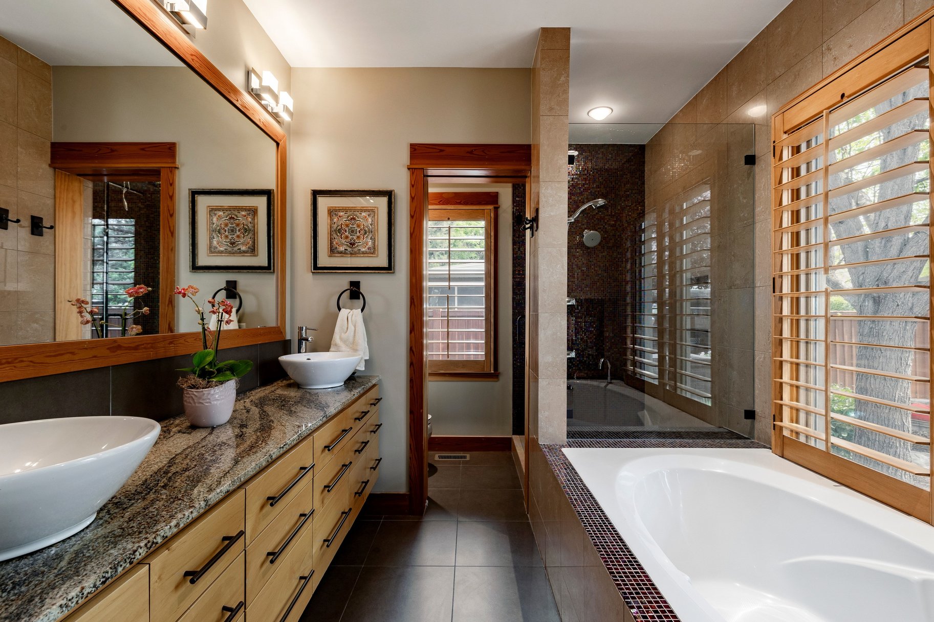  Exquisite Craftsman Jewel Box in the Heart of Millcreek - 物件實景