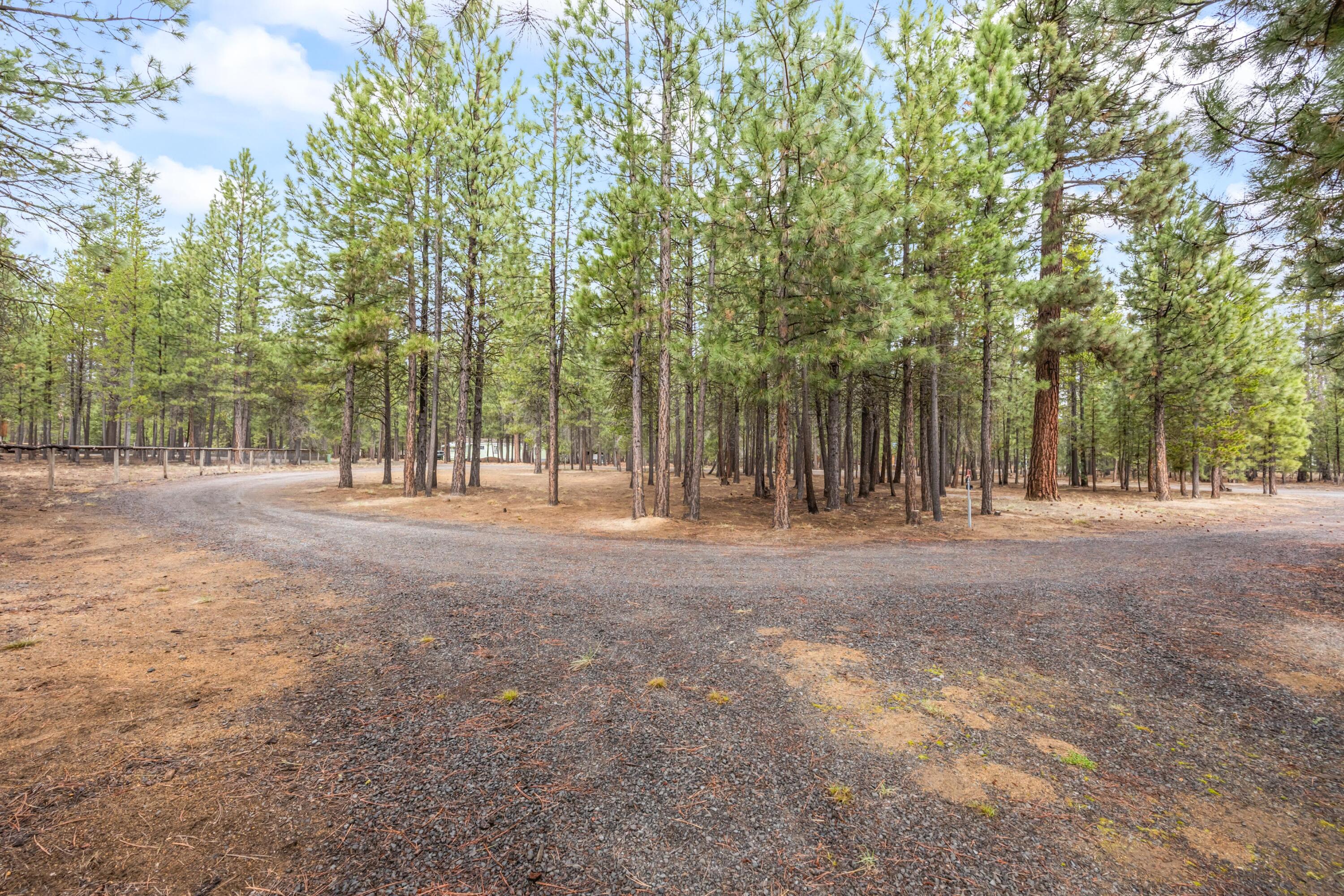 La Pine, Oregon, 97739, United States, 3 Bedrooms Bedrooms, ,3 BathroomsBathrooms,Residential,For Sale,2033541