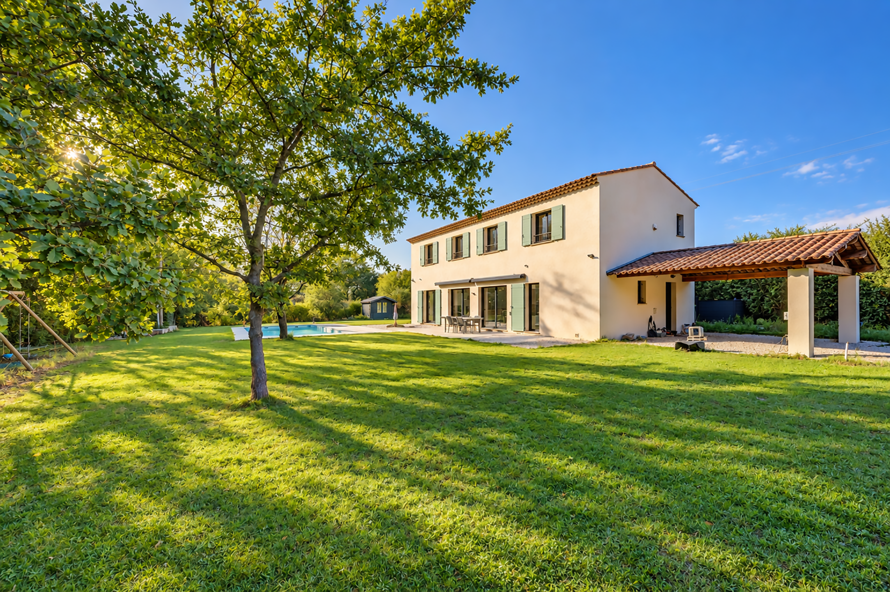  200 m² Family Home on 2100 m² For Sale West of Aix-en-Provence - 物件實景