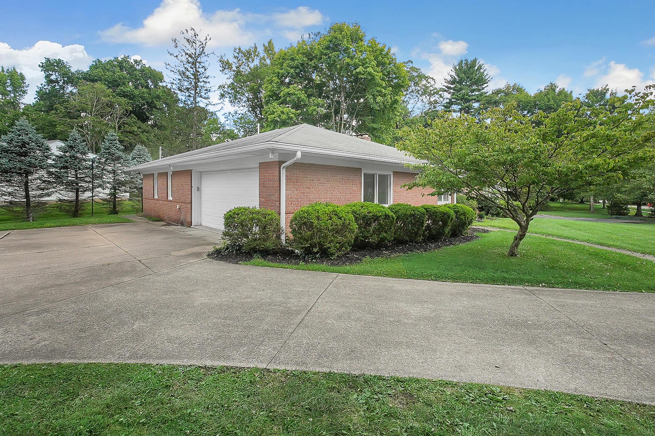 Granville, Ohio, 43023, United States, 3 Bedrooms Bedrooms, ,2 BathroomsBathrooms,Residential,For Sale,1901349