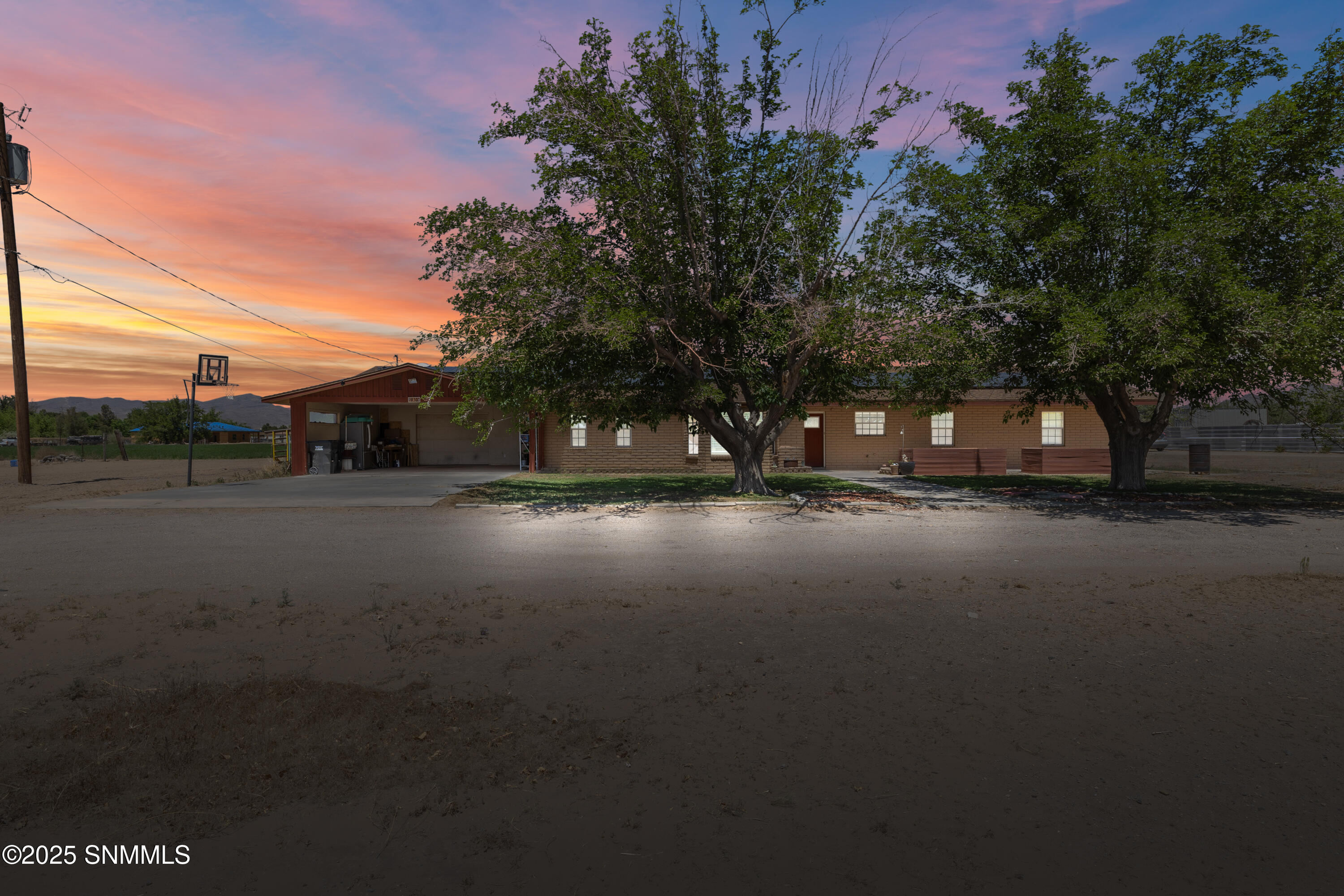 Las Cruces, New Mexico, 88007, United States, 4 Bedrooms Bedrooms, ,3 BathroomsBathrooms,Residential,For Sale,1796237