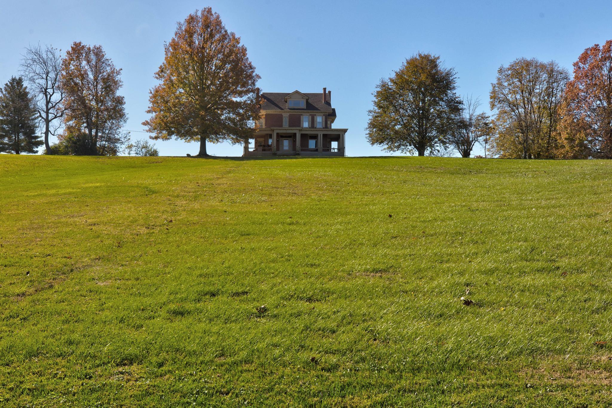Winchester, Kentucky, 40391, United States, 3 Bedrooms Bedrooms, ,3 BathroomsBathrooms,Residential,For Sale,1992796