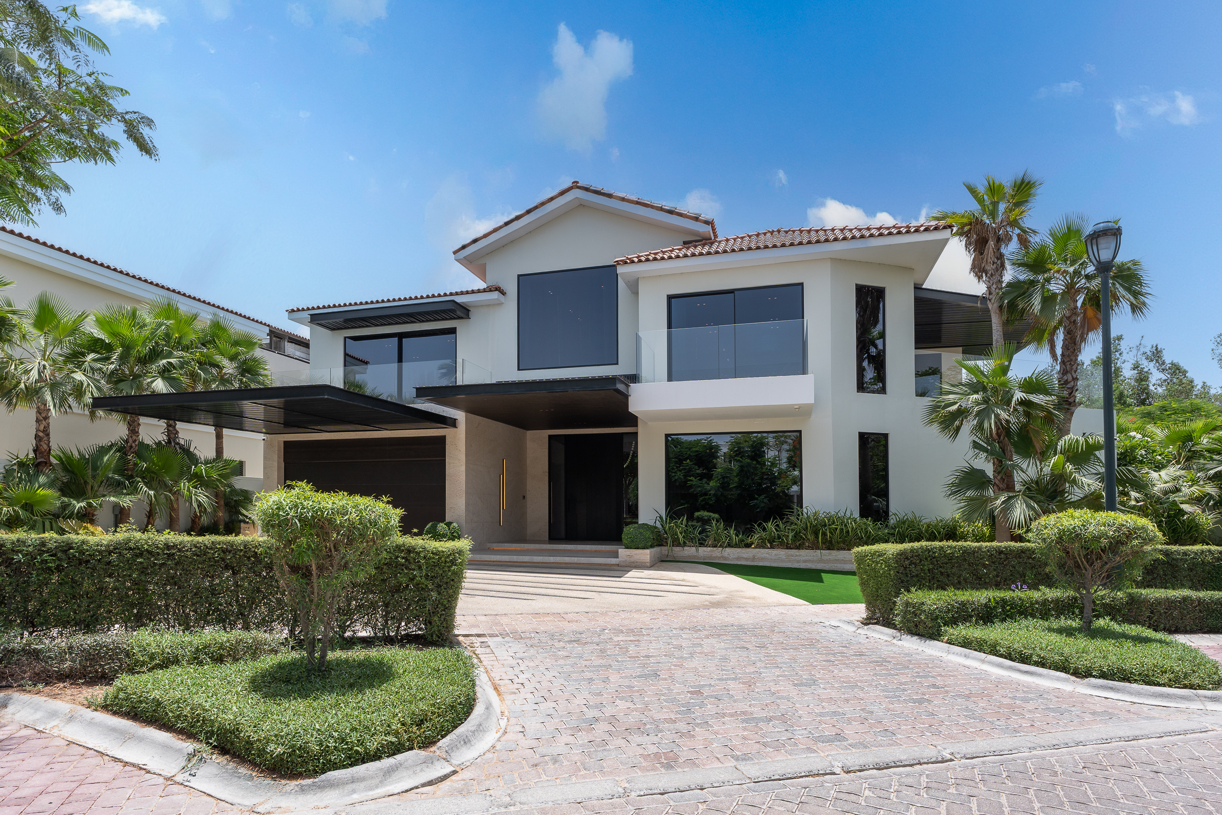  Majestic Ready-to-Move Villa in JGE - 物件實景