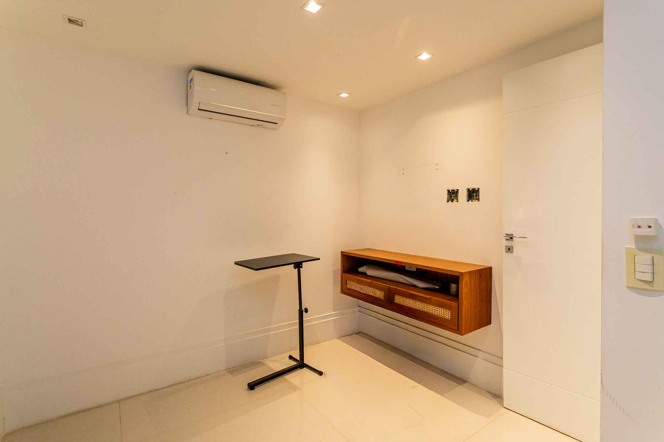  Apartment with panoramic Lagoa views and elegant circular floor plan - 物件實景